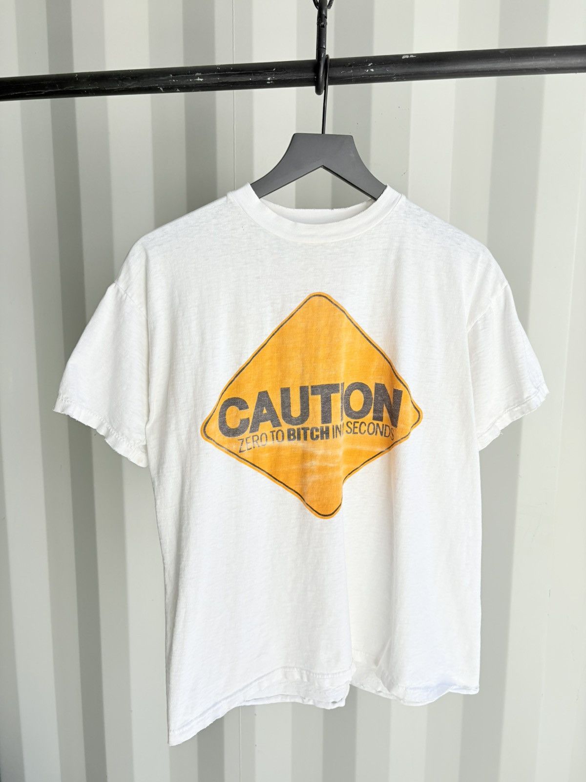 Vintage Vintage Zero to Bitch Shirt Faded Distress GRUNGE Size US L / EU 52-54 / 3 - 1 Thumbnail