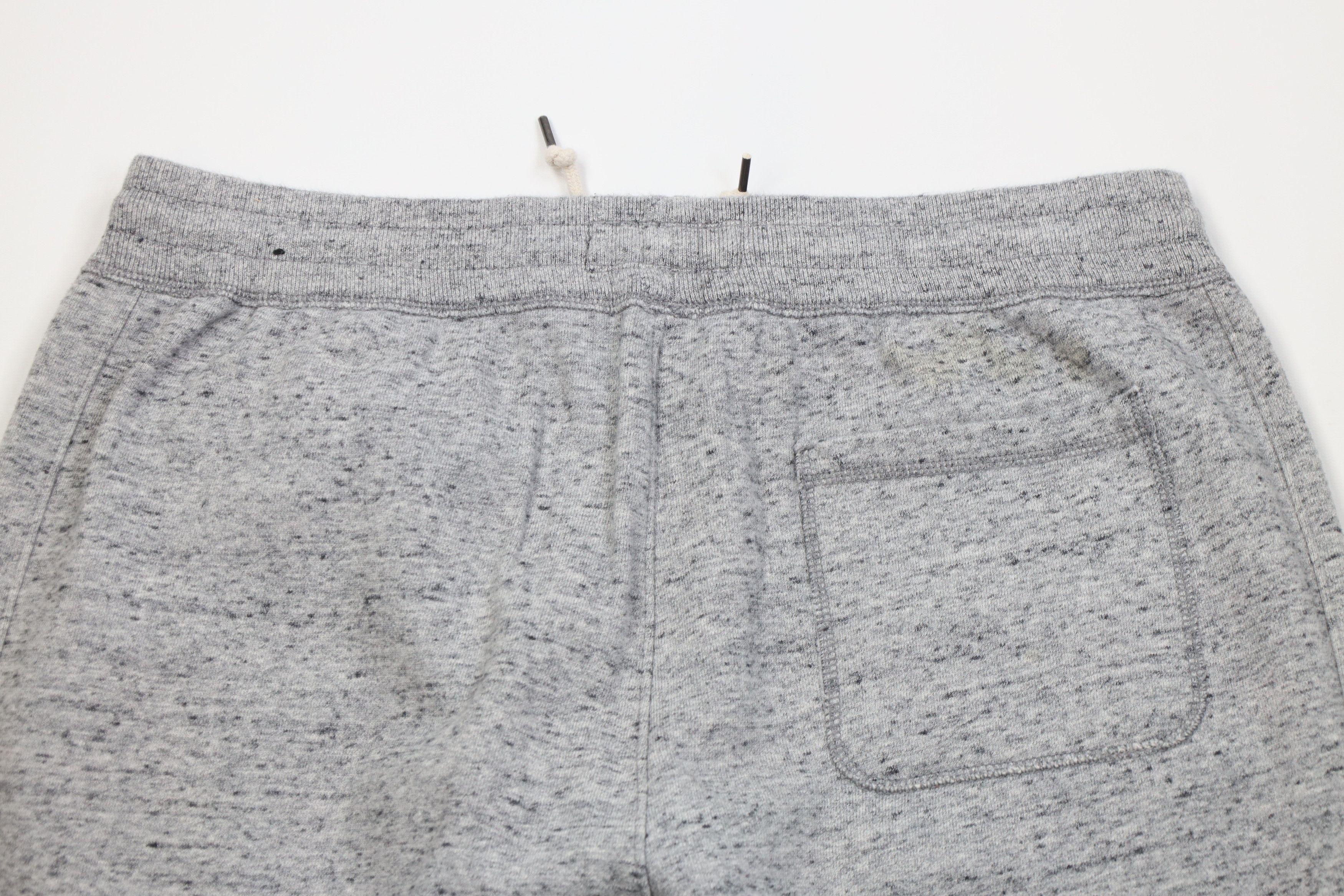 Abercrombie & Fitch Vintage Y2K Abercrombie & Fitch Skull Sweatpants Joggers Size US 38 / EU 54 - 11 Thumbnail