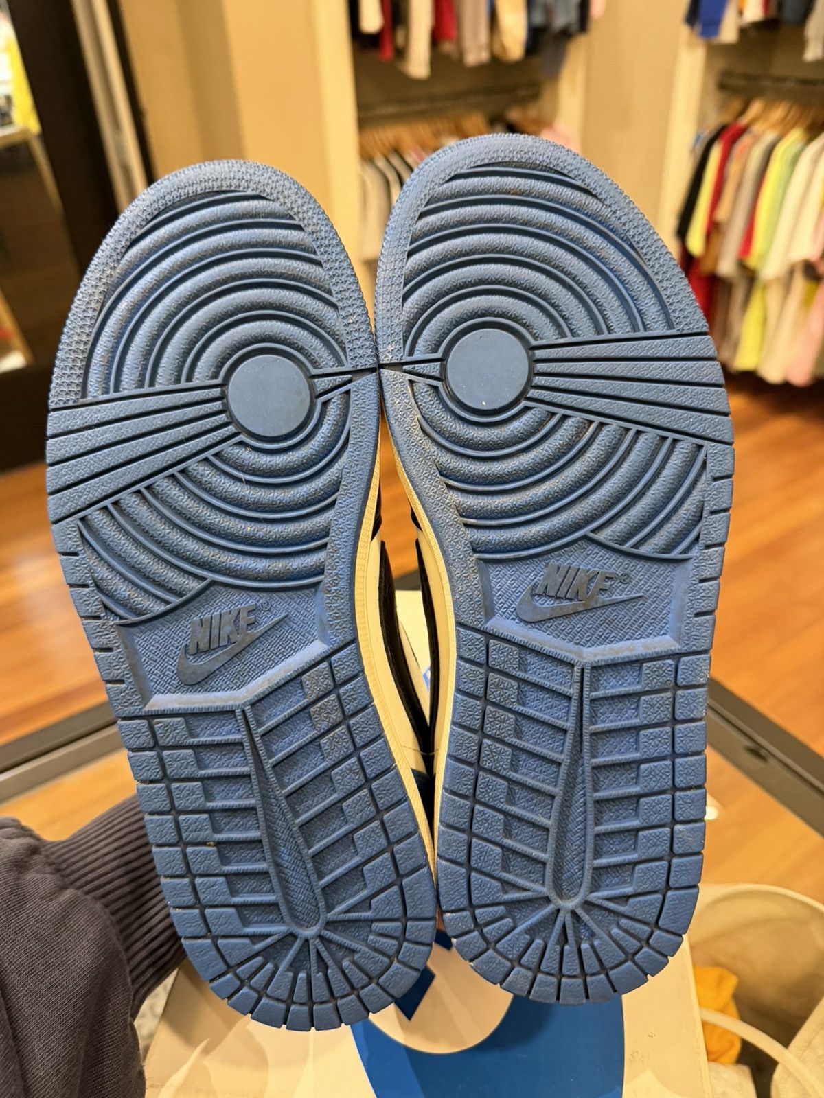Jordan Brand × Travis Scott Jordan 1 Retro Low OG SP ‘Fragment X Travis Scott’ Size US 8 / EU 41 - 5 Thumbnail