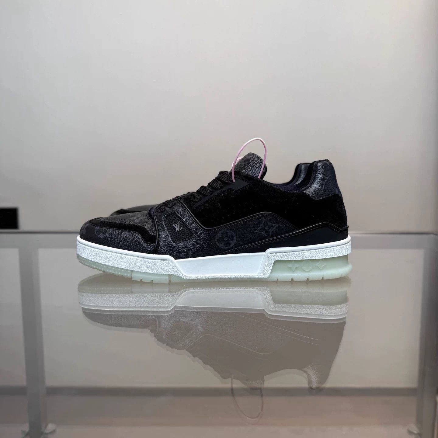 Louis Vuitton LV TRAINER Black Monogram UK7 99 Size US 7 / EU 40 - 3 Thumbnail