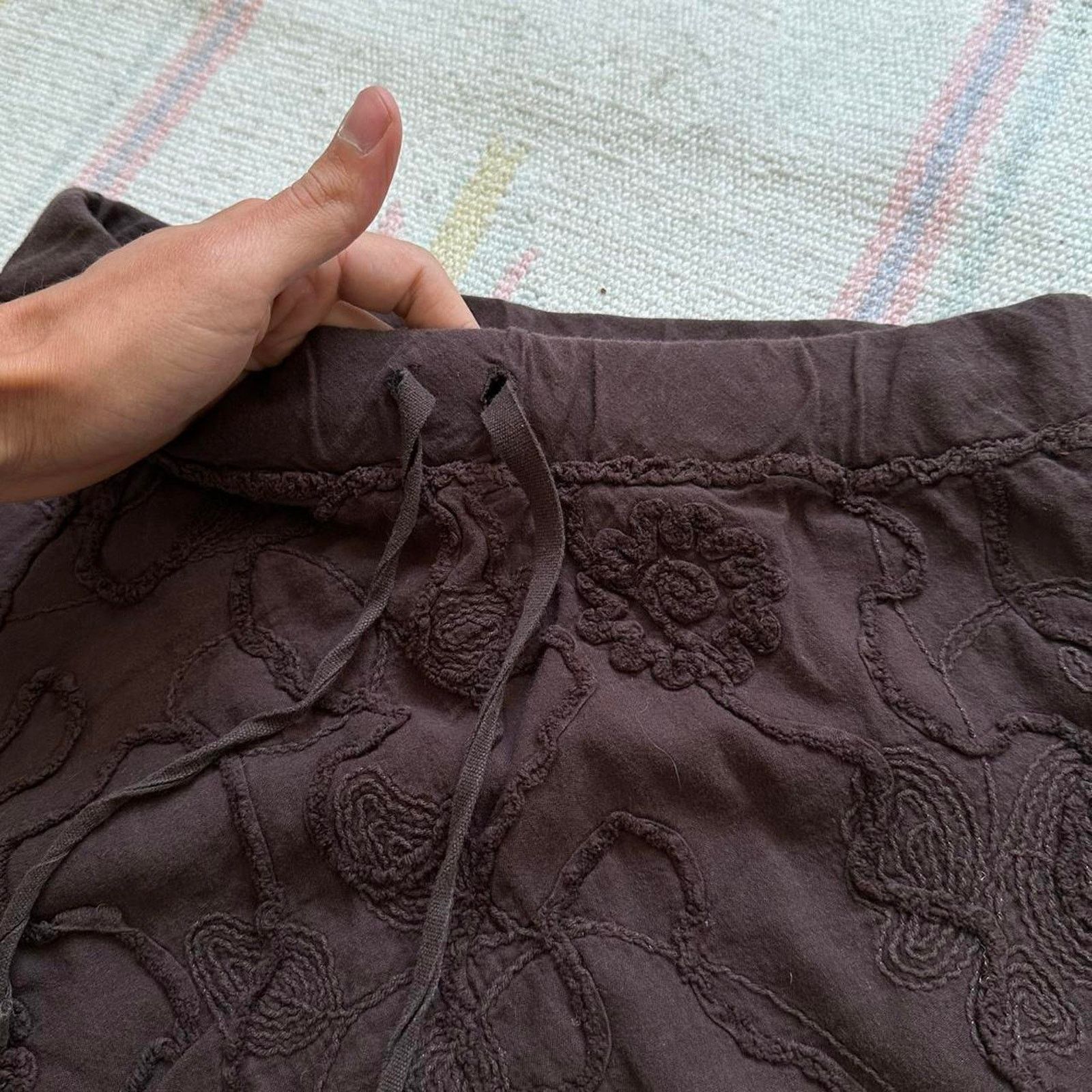 Vintage Vintage Brown Floral Boho Retro Y2K Embroidered Mini Skirt Size 27" / US 4 / IT 40 - 3 Thumbnail
