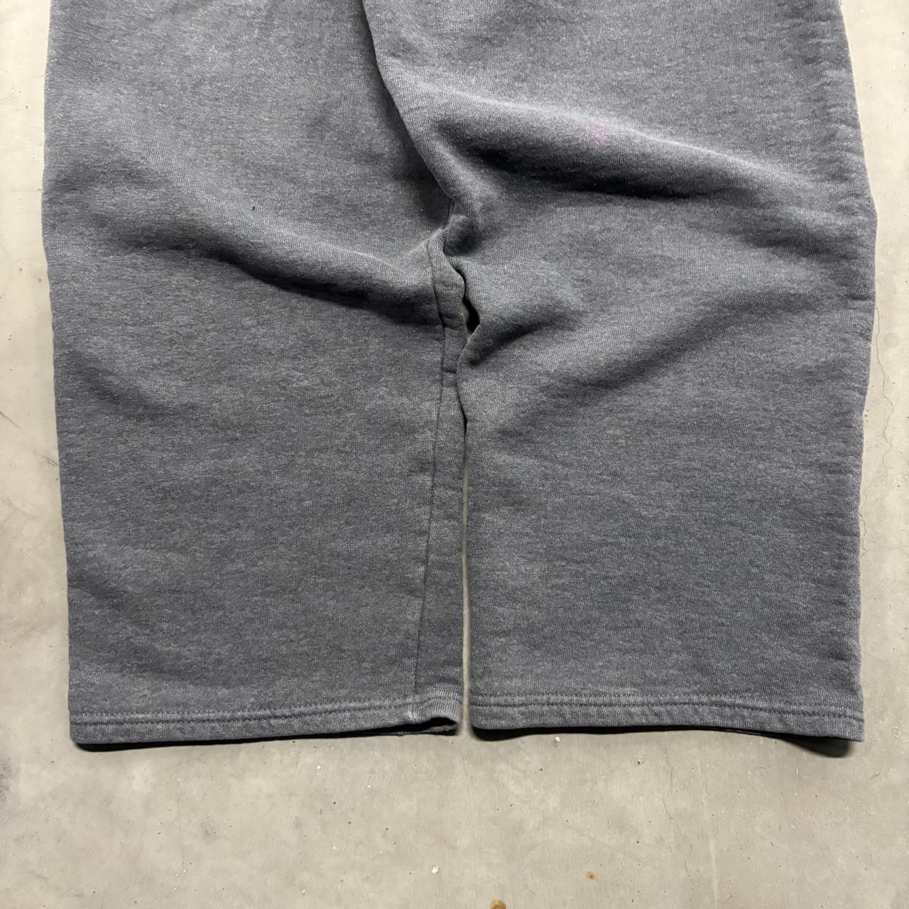 Russell Athletic CRAZY Vintage Y2K/2000s Baggy Grey Russell Athletic Sweatpants! Size US 34 / EU 50 - 4 Thumbnail
