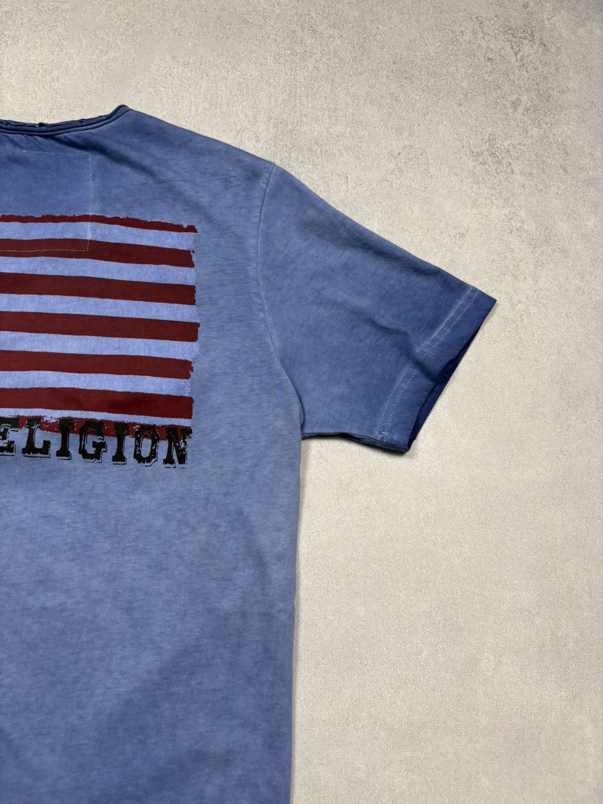 True Religion True Religion USA Flag Studded Tee Y2K Distressed Vintage Size US XL / EU 56 / 4 - 3 Thumbnail