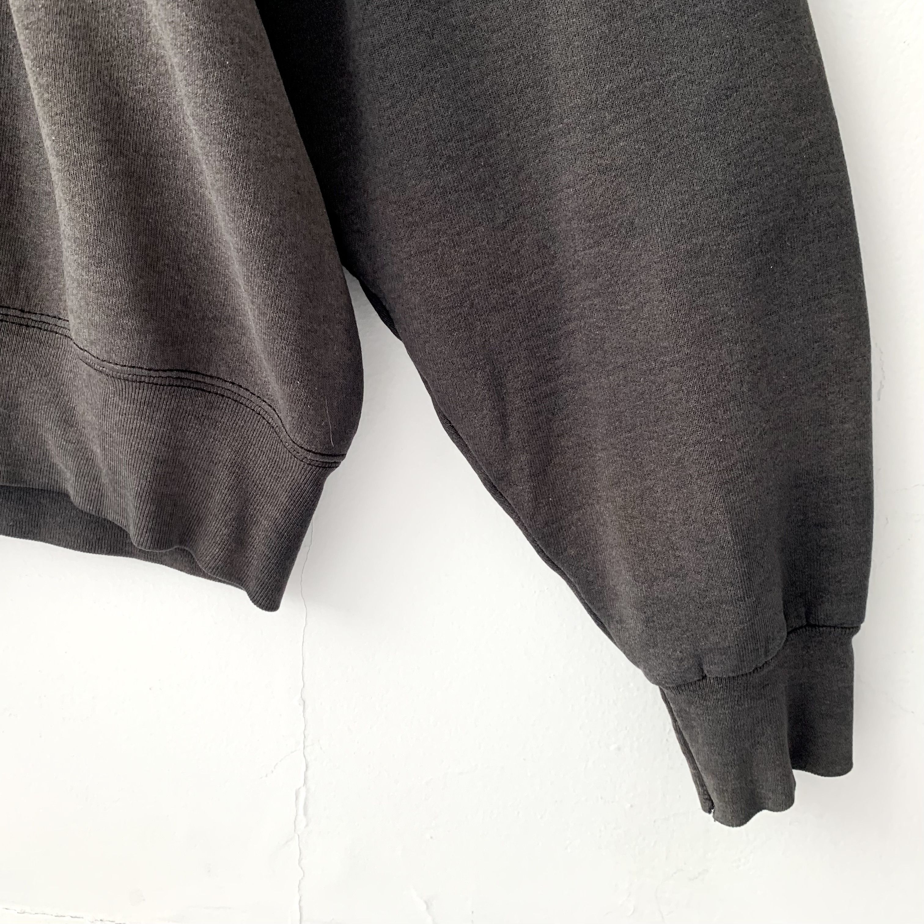 Fruit Of The Loom vintage 90s sunfaded boxy sweatshirt Size US XL / EU 56 / 4 - 6 Thumbnail