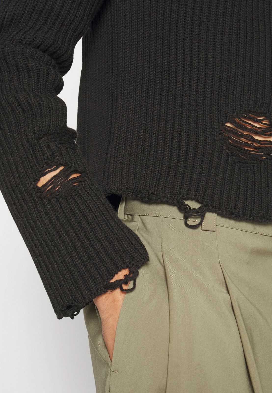 Maison Margiela !DS! SS23 Maison Margiela Distressed Black Knitted Sweater Size US XL / EU 56 / 4 - 10 Thumbnail