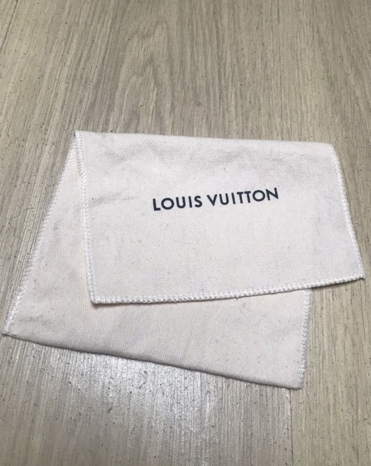 Louis Vuitton Louis Vuitton mini accessories bag Size ONE SIZE - 1 Thumbnail