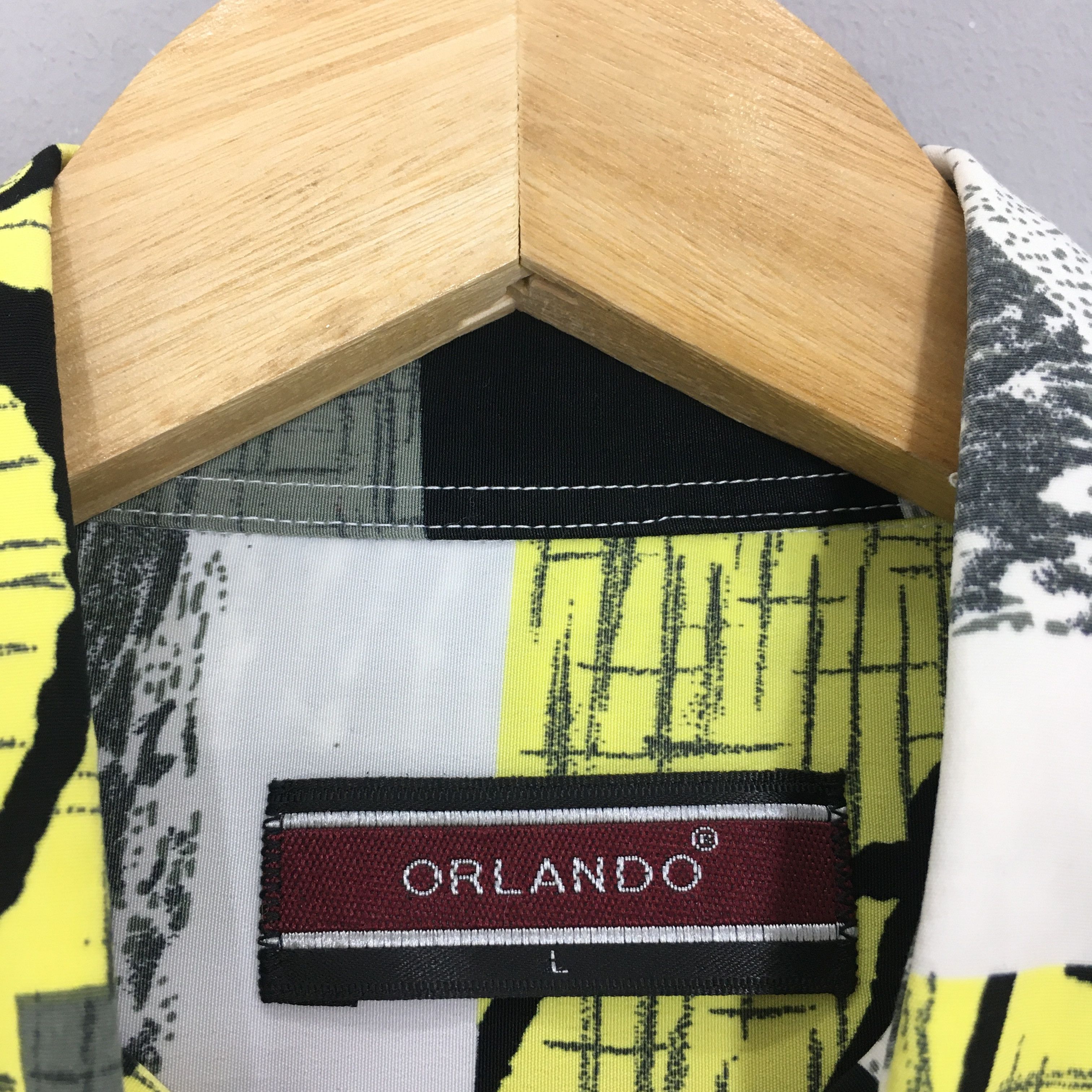 Other Vintage Orlando Novelty Baroque Polyester Shirt Large Size US L / EU 52-54 / 3 - 5 Thumbnail