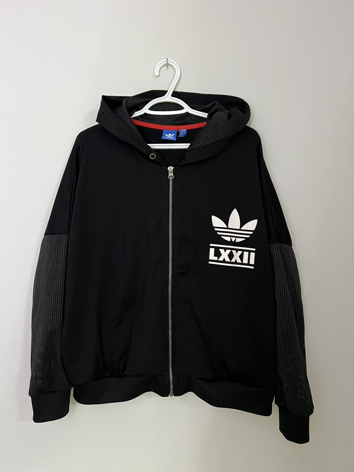 Adidas RARE Adidas Originals Berlin 3 Stripes Hoodie Zip Up XL Size US XL / EU 56 / 4 - 1 Thumbnail