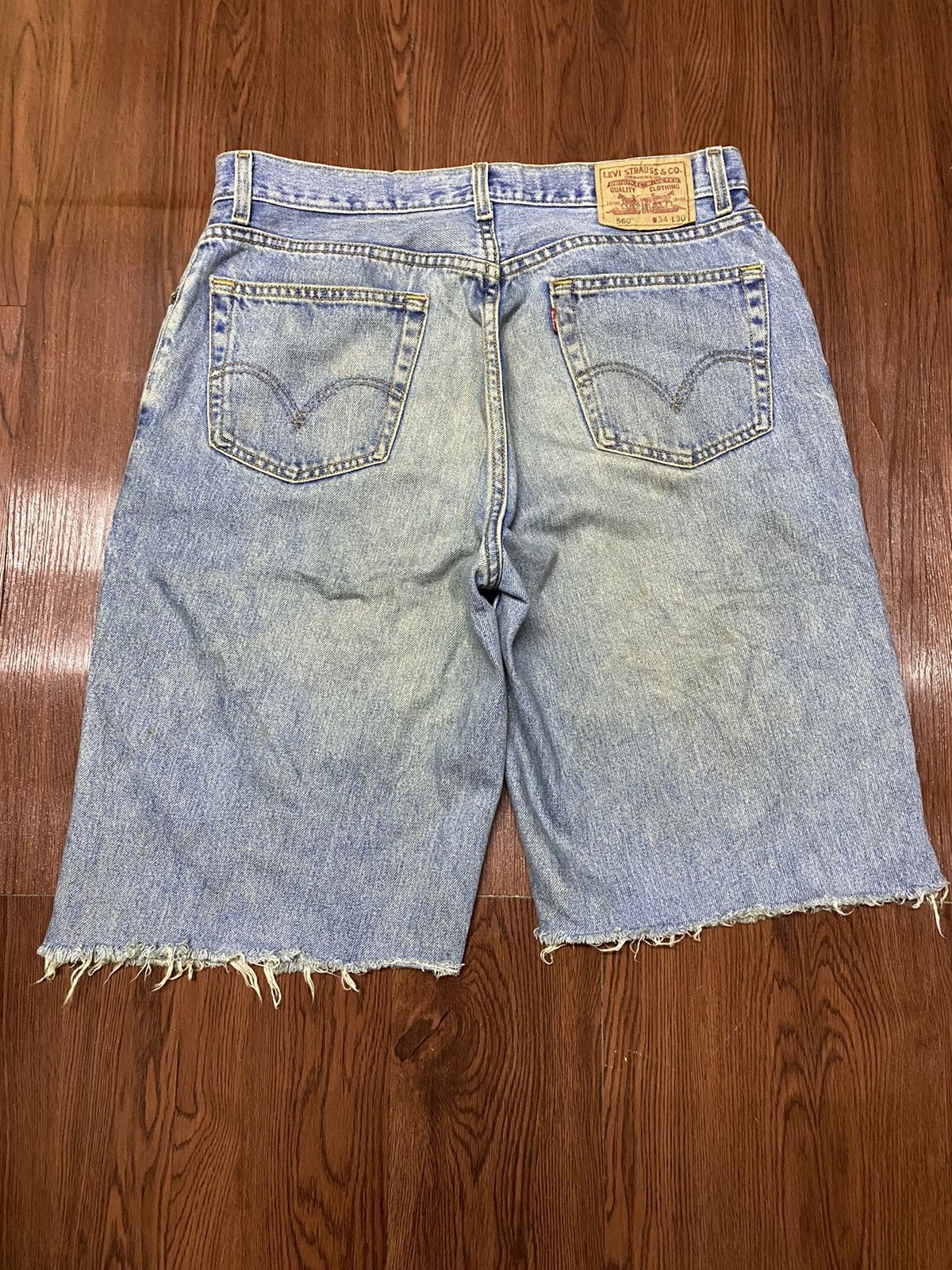 Levi's Vintage Levis 560 Faded Wash short Jeans Size US 34 / EU 50 - 2 Thumbnail