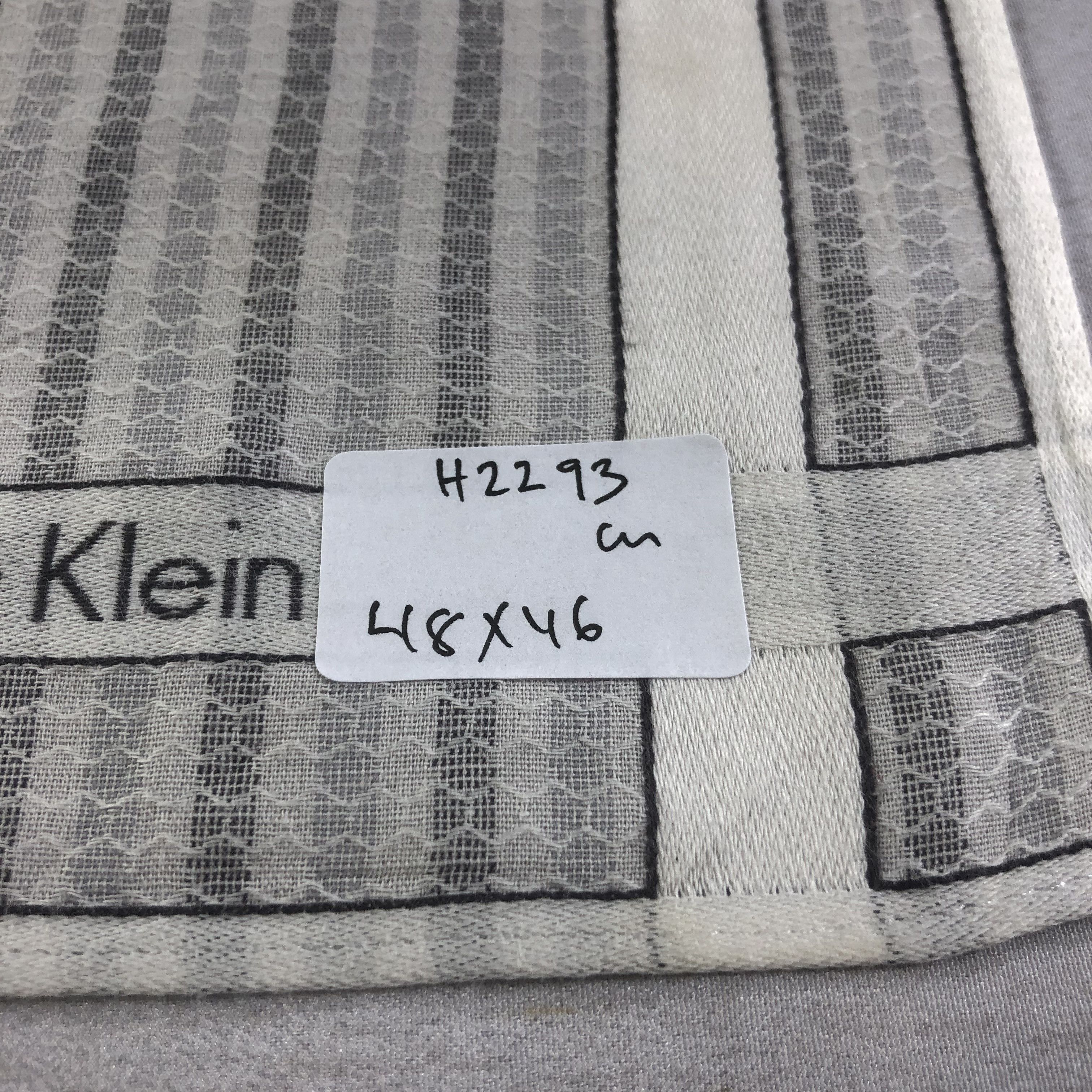 Calvin Klein Calvin Klein Handkerchief Neckerchief Bandana H2293 Size ONE SIZE - 7 Thumbnail