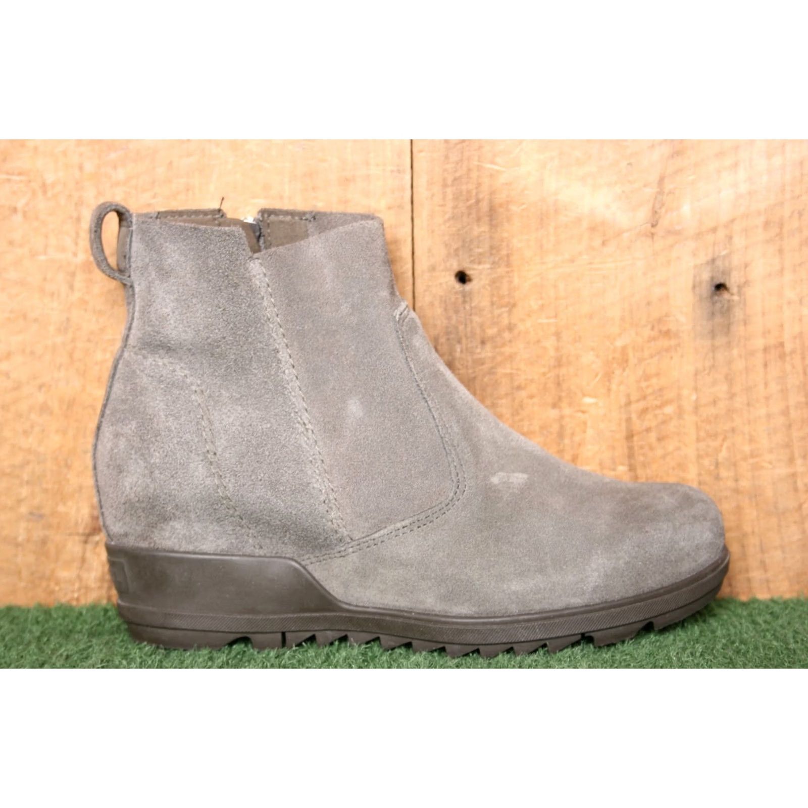 SOREL SOREL Stone Brown Suede Hidden Wedge Heel Ankle Booties Sz. 7 Women Suede Bootie Brown Stone Size US 7 / IT 37 - 2 Thumbnail