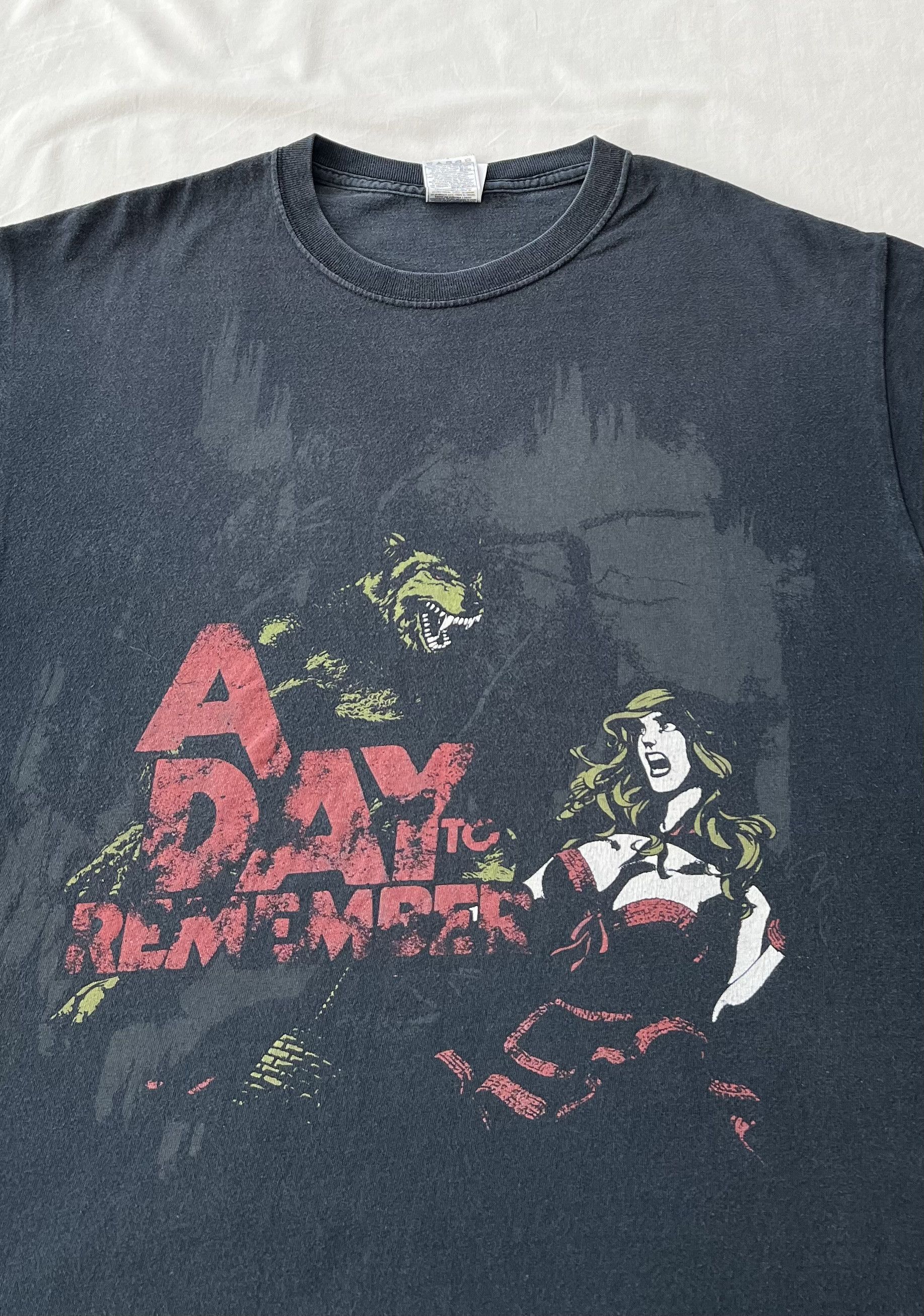 Band Tees Vintage 2000s A Day Remember ADTR Black T-shirt Size US L / EU 52-54 / 3 - 3 Thumbnail