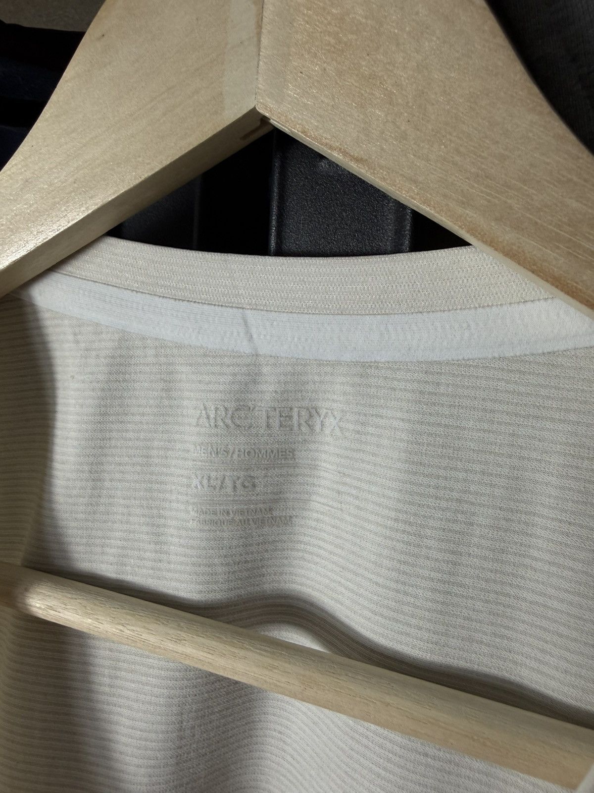Arc'teryx Arc’teryx T Shirt Beige Technical Lightweight Logo Outdoor Size US XL / EU 56 / 4 - 8 Thumbnail