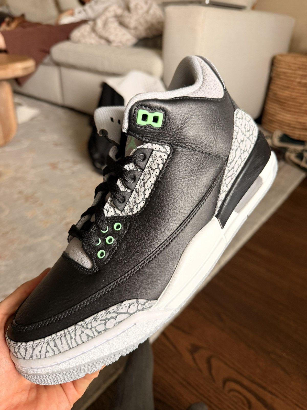 Jordan Brand Air Jordan 3 - RetroGreen Glow Size US 9.5 / EU 42-43 - 11 Thumbnail
