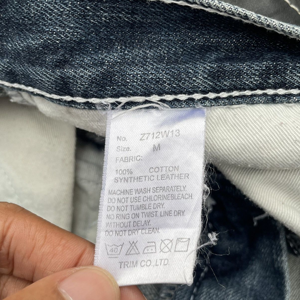 semanticdesign 🇯🇵 SEMANTIC DESIGN LEATHER POCKET WASHED DENIM PANTS Size US 29 - 14 Thumbnail