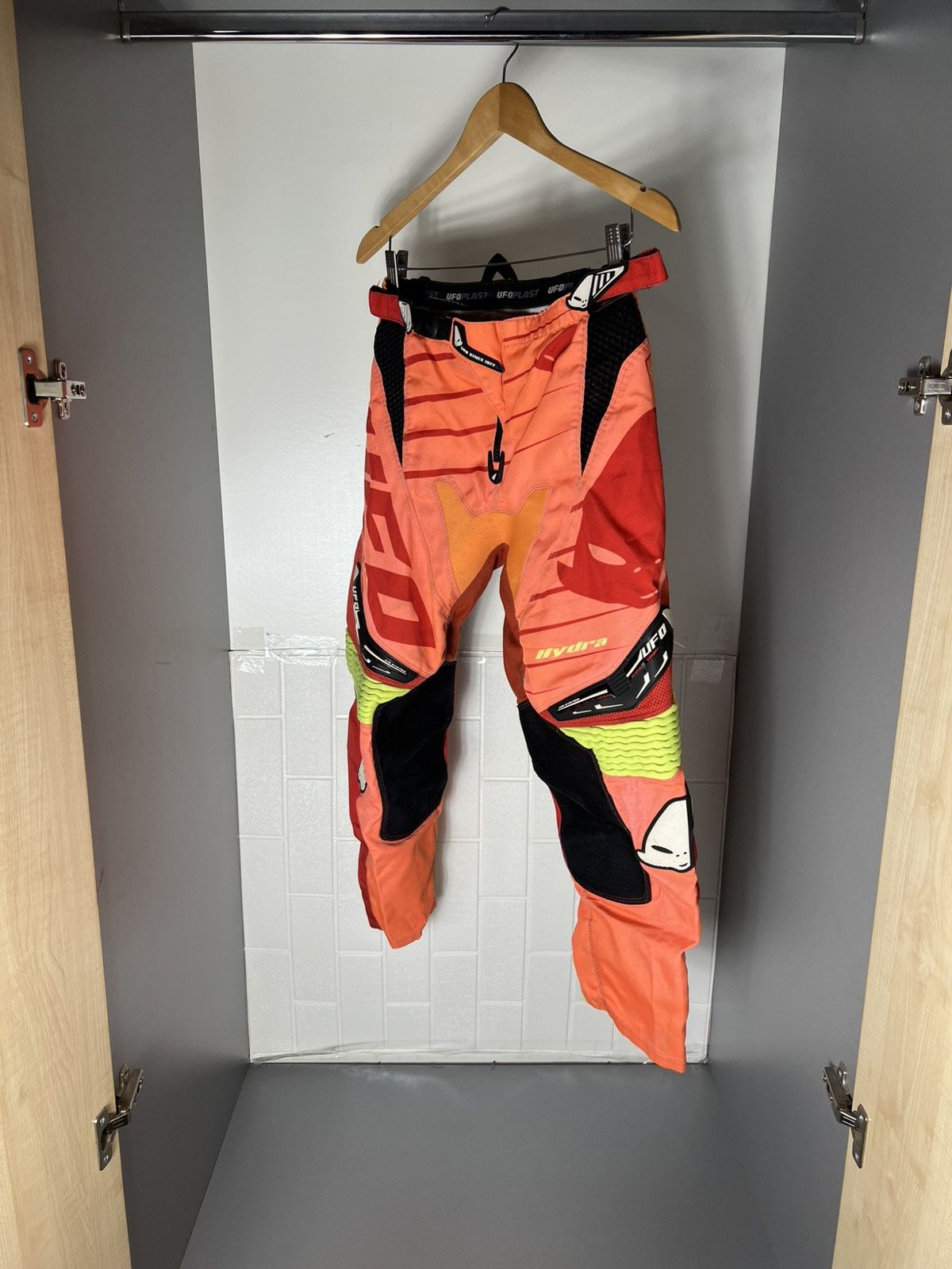 Fox Racing VINTAGE UFO PLAST MOTORCYCLE RACING PANTS BIKE RETRO Y2K 90s Size US 28 / EU 44 - 7 Thumbnail