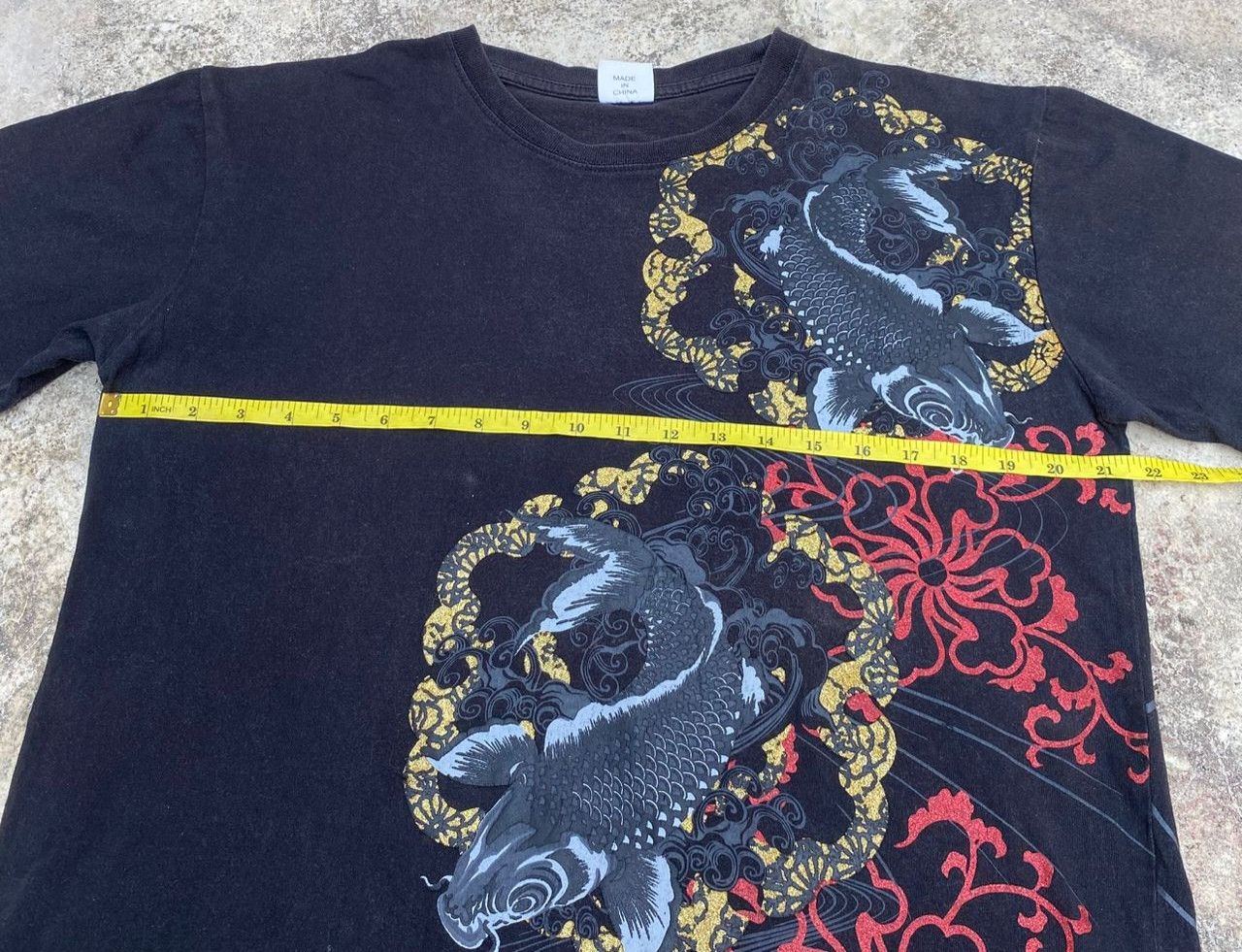 Japanese Brand Vintage Fish Koi Japanese Brand Tshirt Size US L / EU 52-54 / 3 - 11 Thumbnail