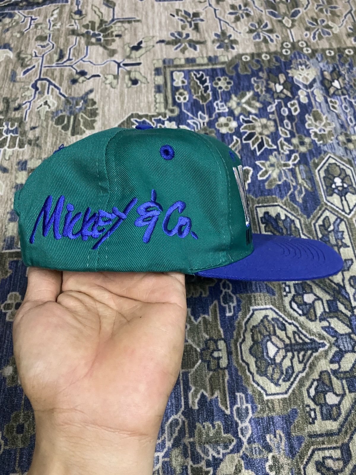 Disney × Vintage Vintage Disney Mickey & Co Snapback Hat Size ONE SIZE - 2 Thumbnail