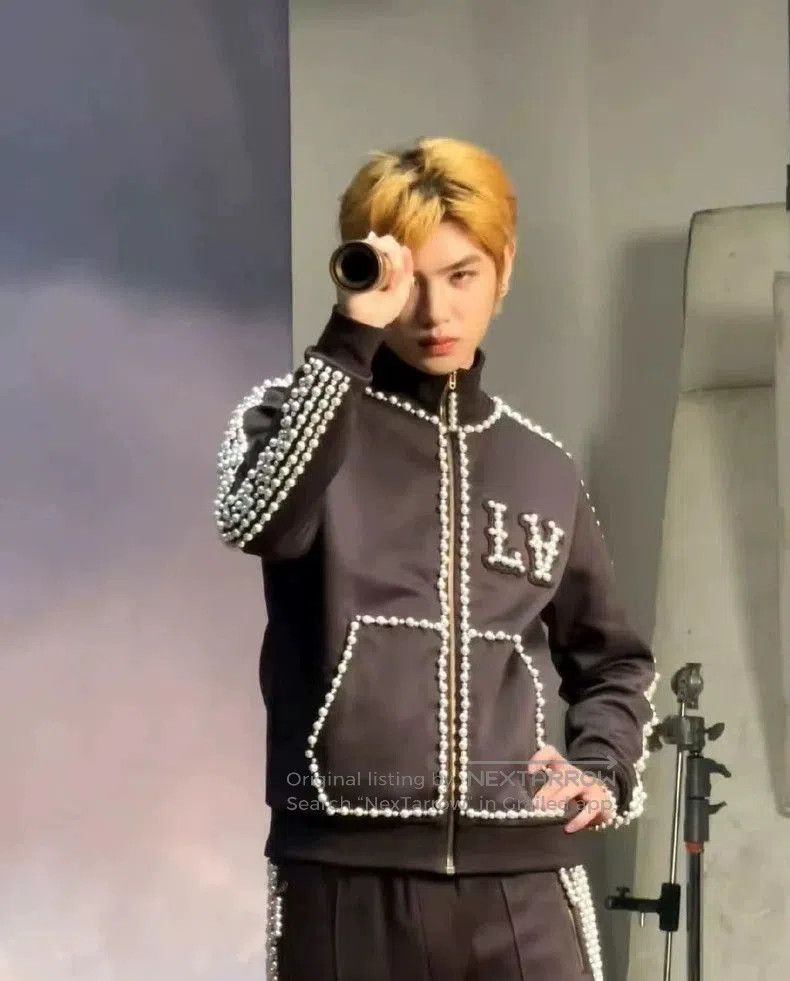 Louis Vuitton Louis Vuitton x Pharrell Pearl Embroidered Jacket. Size US M / EU 48-50 / 2 - 9 Thumbnail