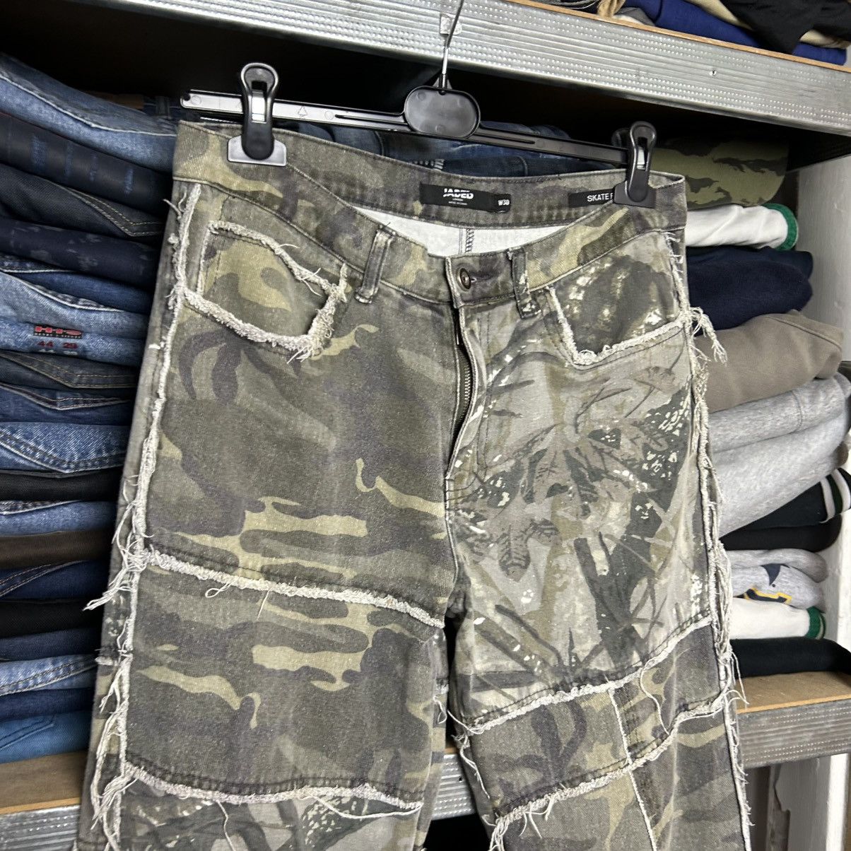 Jaded London Mens Jaded London Camouflage Skate Fit Streetwear jeans Size US 30 / EU 46 - 3 Thumbnail