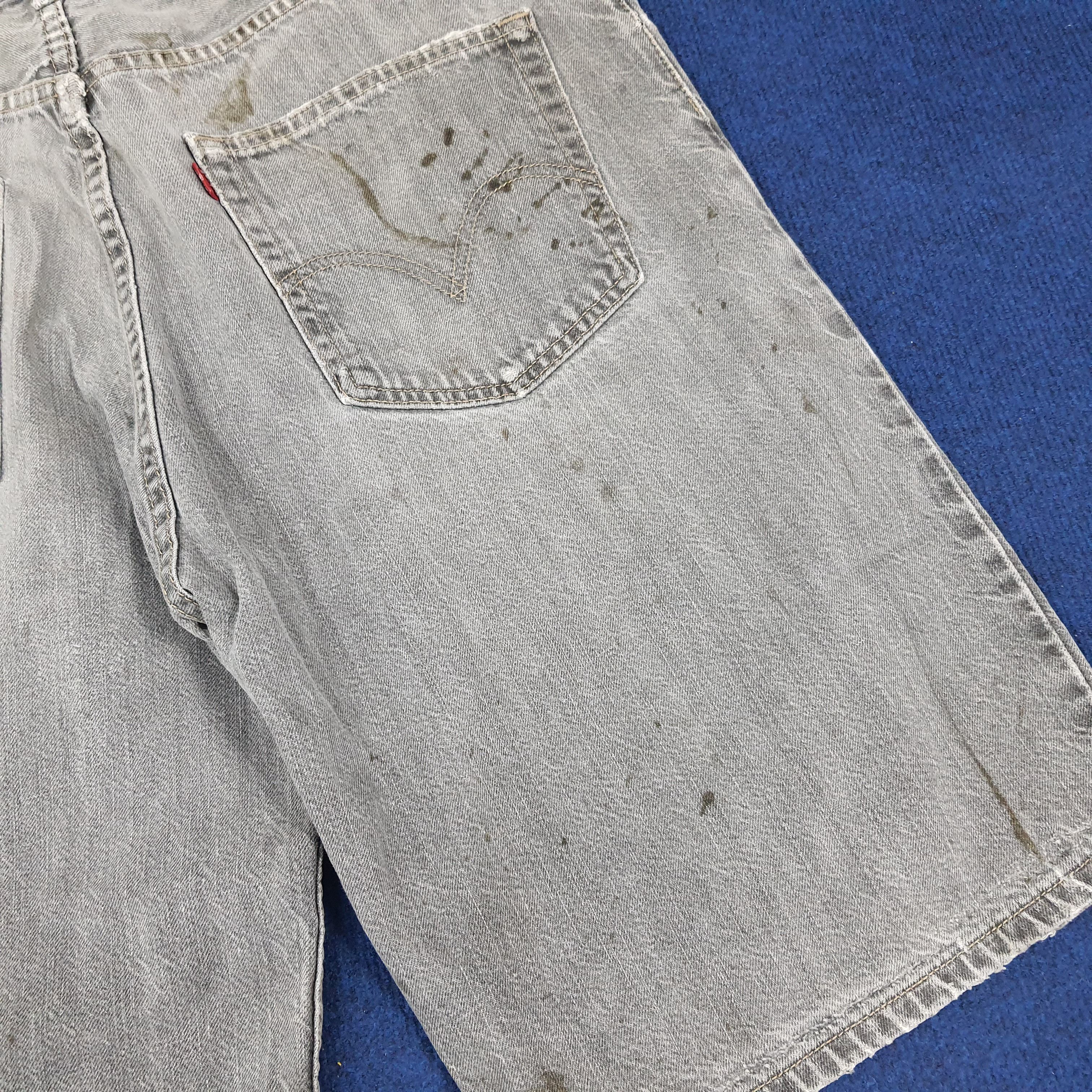 Levi's × Vintage Vintage Levi's 569 Loose Distressed Short Jeans Size US 36 / EU 52 - 11 Thumbnail