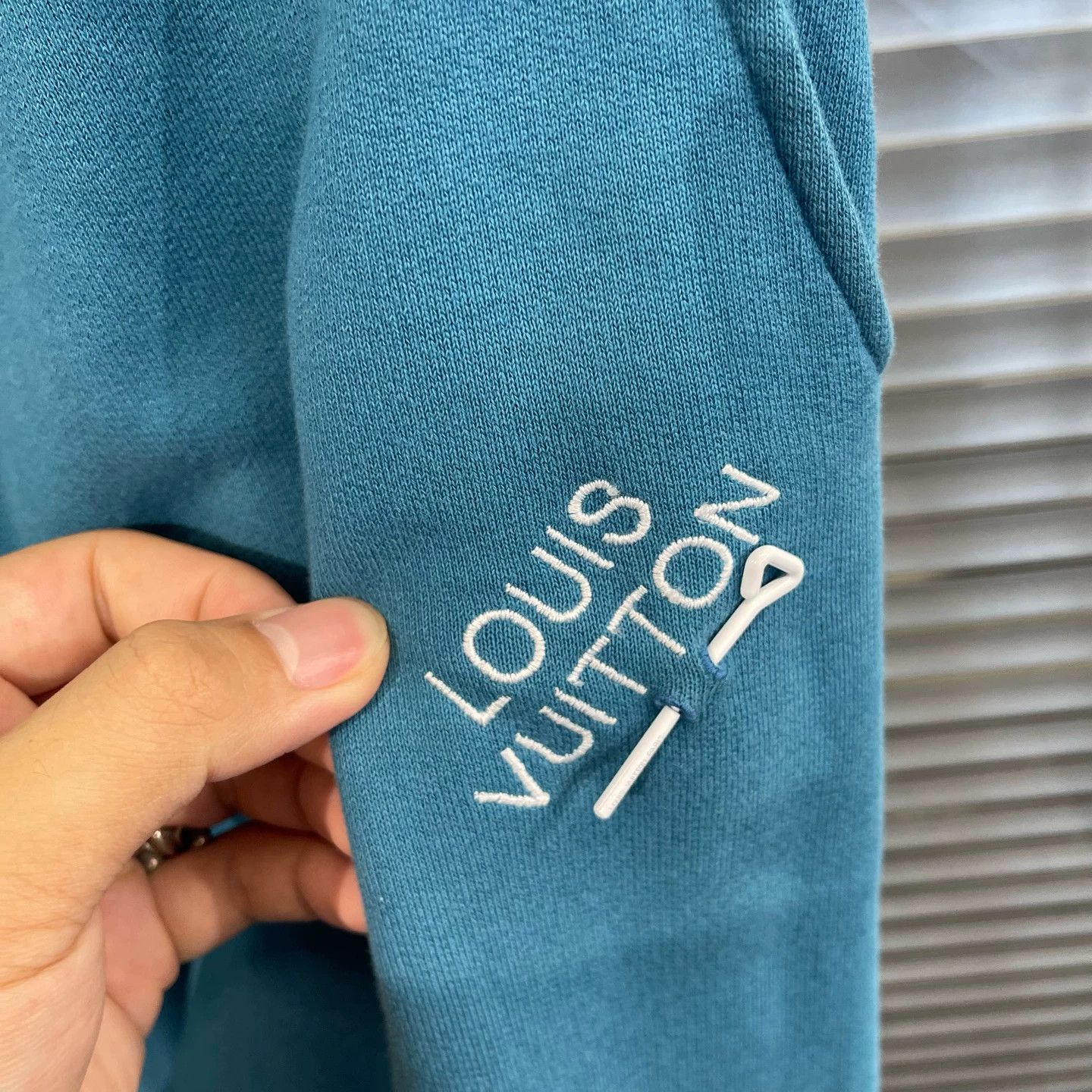 Louis Vuitton LV Blue Pin-embroidered Bestseller Sweatpants S Mint Size US 29 - 3 Thumbnail