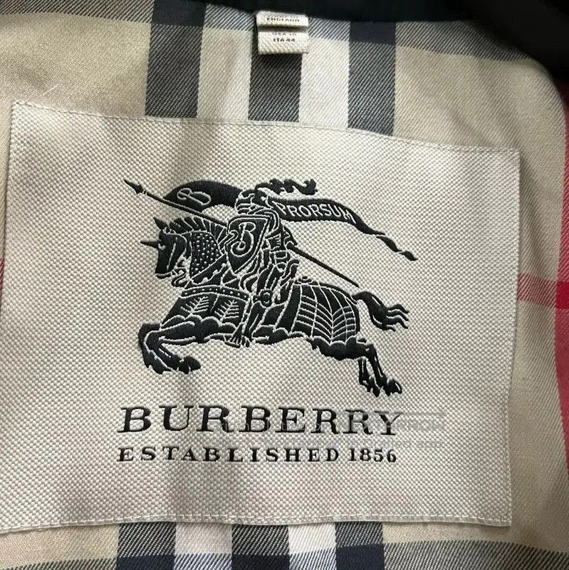 Burberry Burberry Women’s Long Black Cotton Trench Coat. Size XXS / US 00 / IT 34 - 4 Thumbnail
