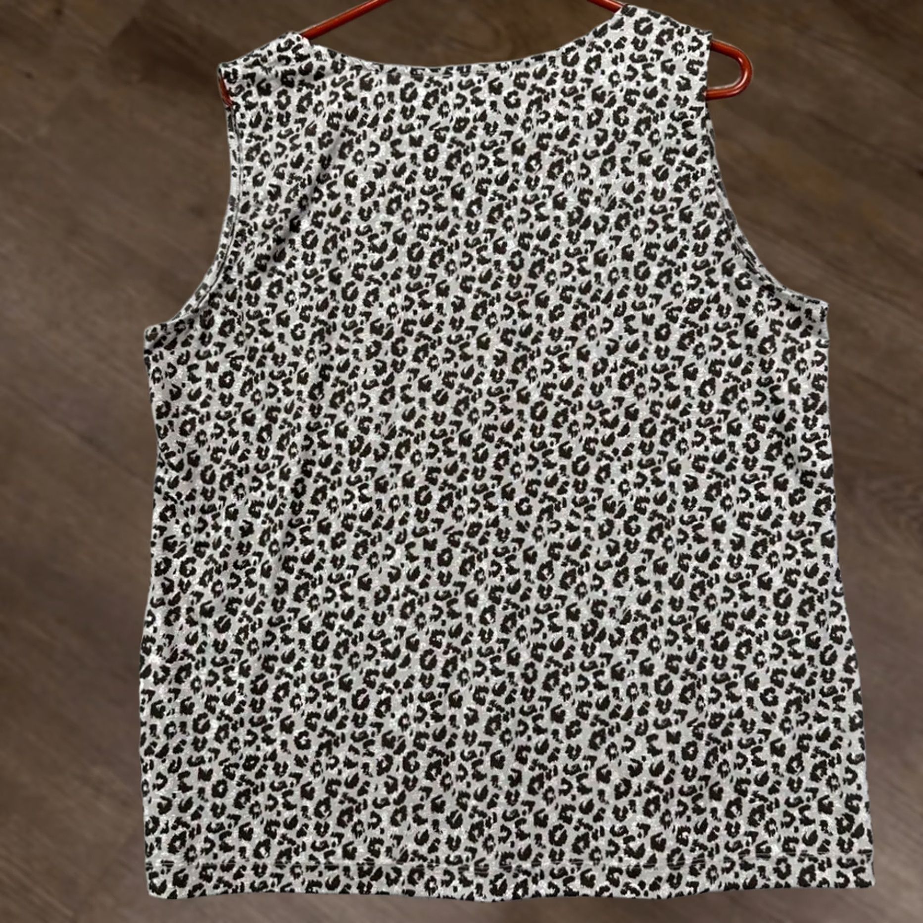 Vintage Travelers By Chico's Shirt Women Tank Top Leopard Print Sleeveless Gray 3 XS? Ladies Size XS / US 0-2 / IT 36-38 - 1 Thumbnail