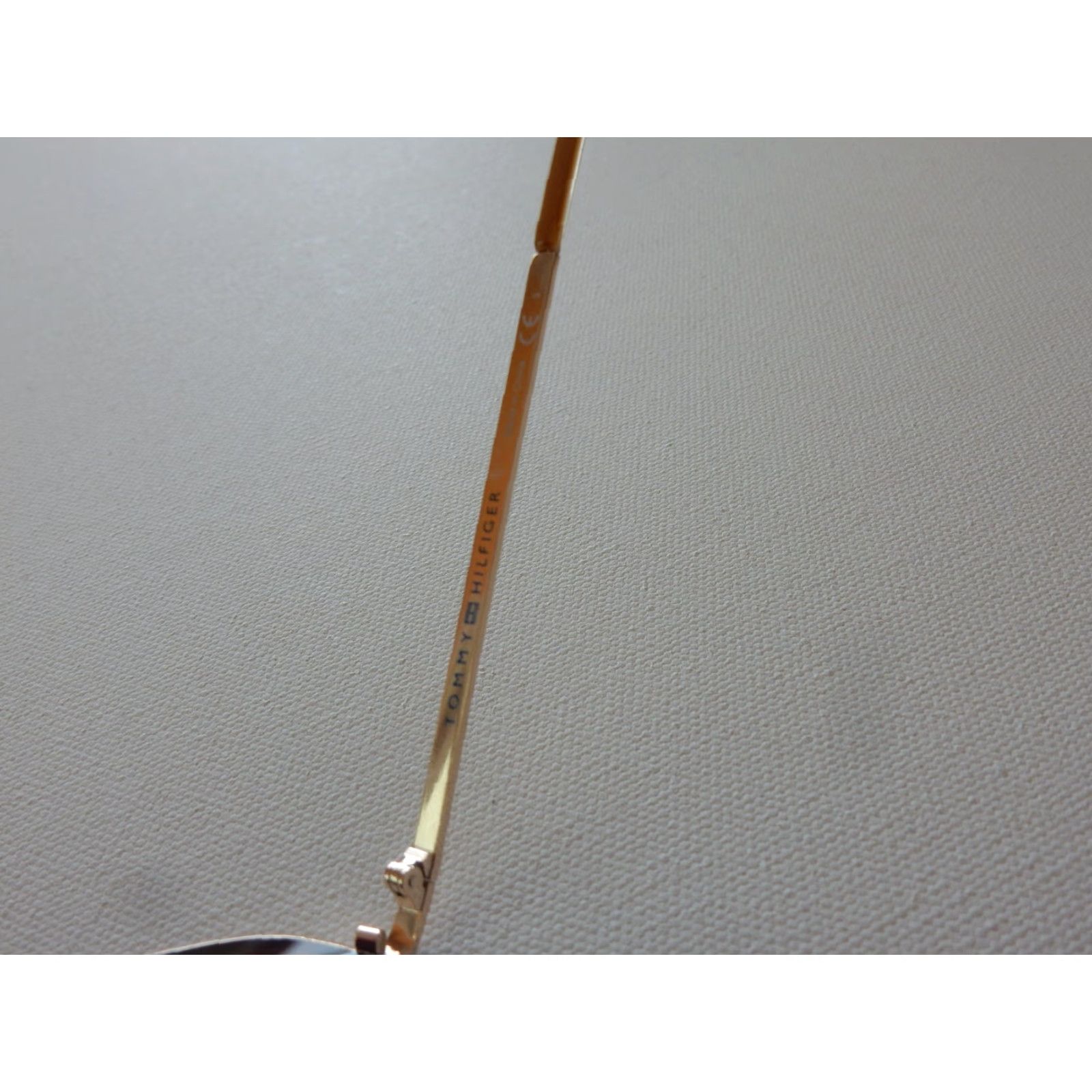 Tommy Hilfiger VINTAGE Tommy Hilfiger Aviator Sunglasses Women Adult Medium Gold Stylish 60[]14 141 Rowena WM OL491 Size ONE SIZE - 7 Thumbnail