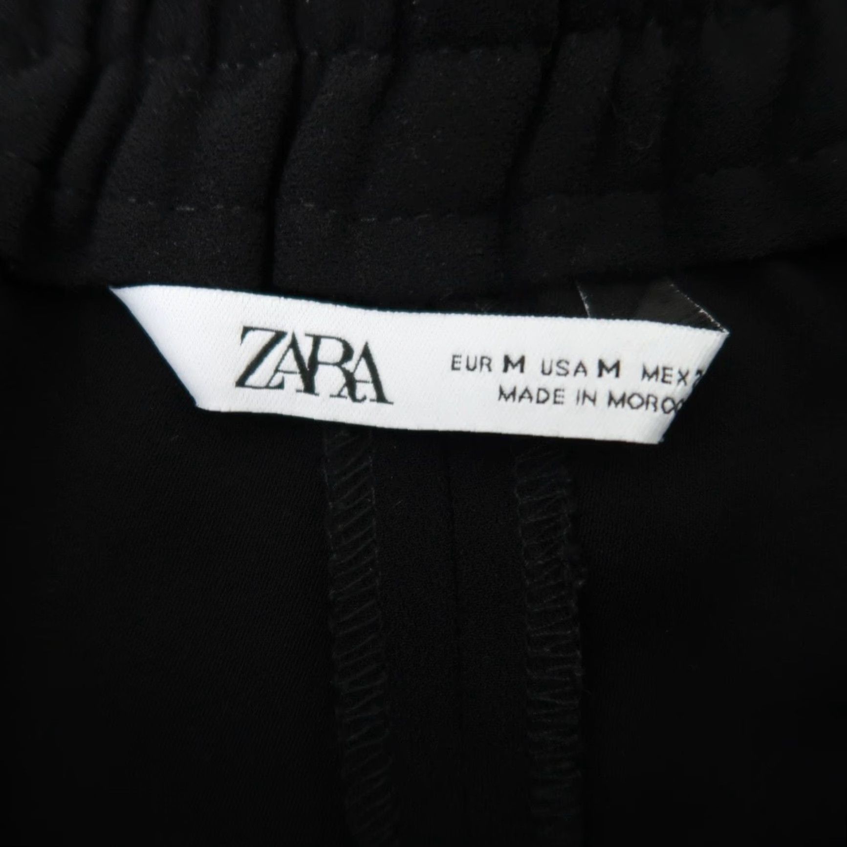 Zara Zara black high rise wide leg trouser pants button detail M Women Pants High Rise Wide-Leg Black Dress Pants Size 32" / US 10 / IT 46 - 4 Thumbnail