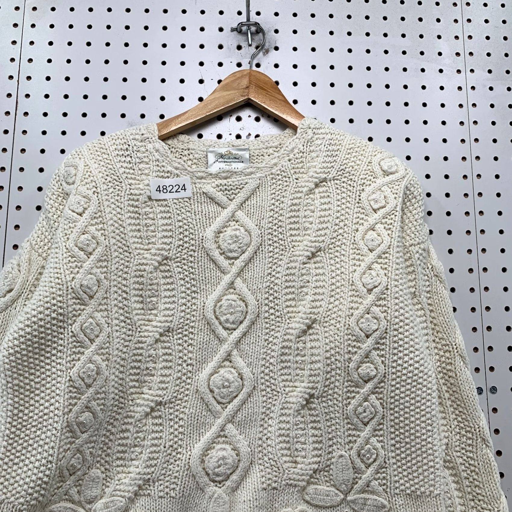 Express VINTAGE Express Shirt Womens M White Floral Cable Knit Pullover 90s Mens Women Size M / US 6-8 / IT 42-44 - 7 Thumbnail