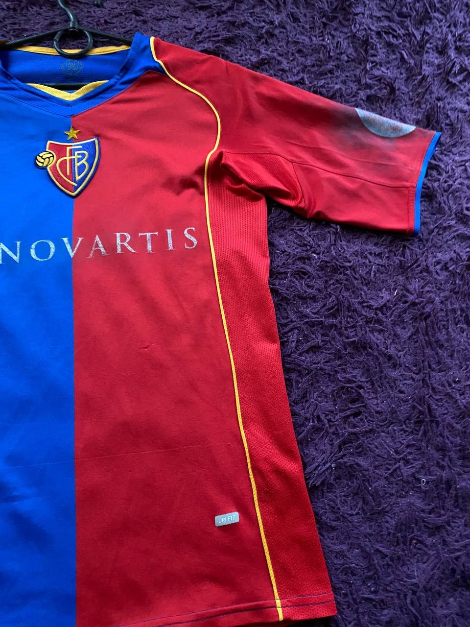 Nike FC BASEL SOCCER JERSEY SWITZERLAND Size US S / EU 44-46 / 1 - 12 Thumbnail