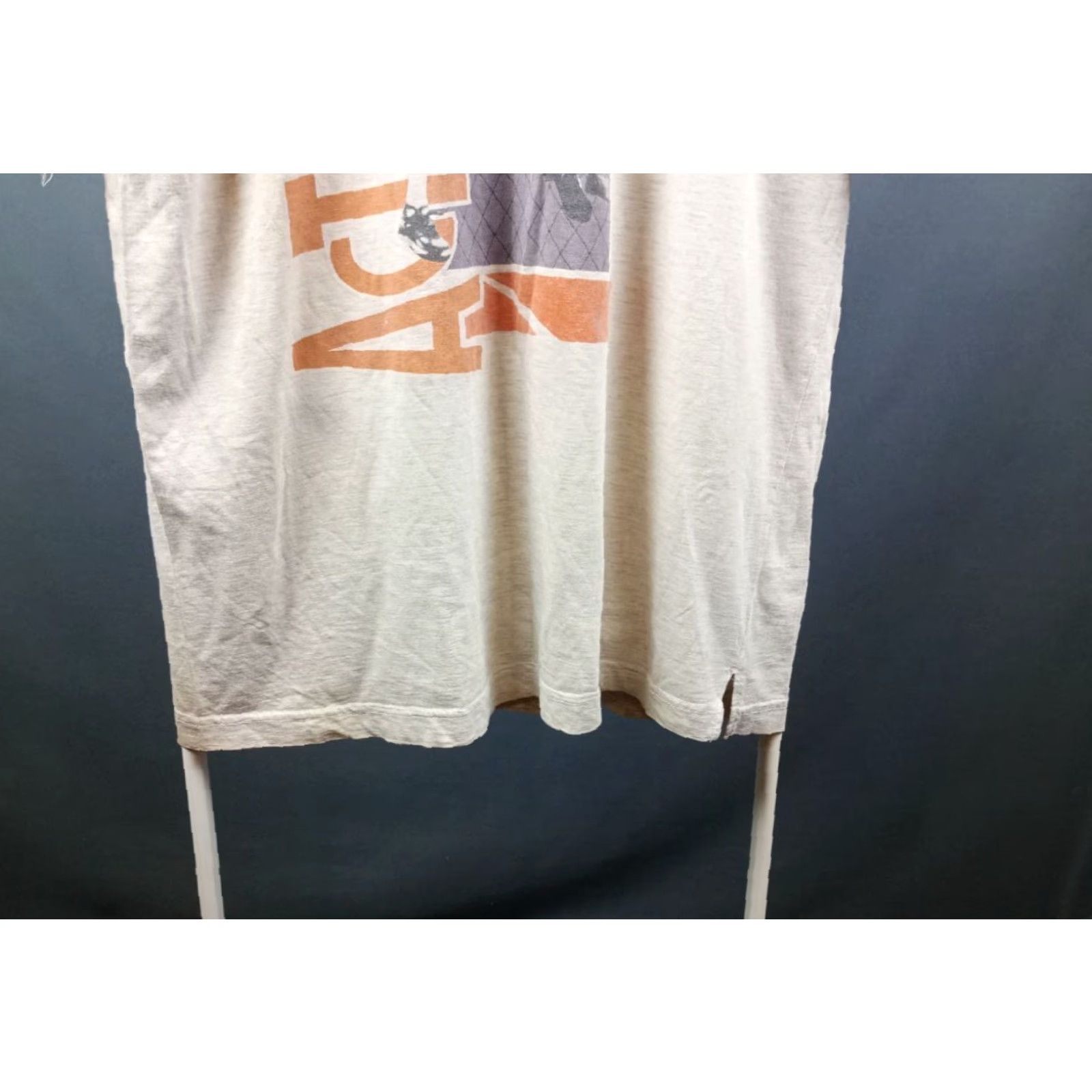 Vintage Vintage Unbranded Basketball T-shirt Graphic Tee XL Men Beige 1990s Sportswear/Beach Size US XL / EU 56 / 4 - 6 Thumbnail