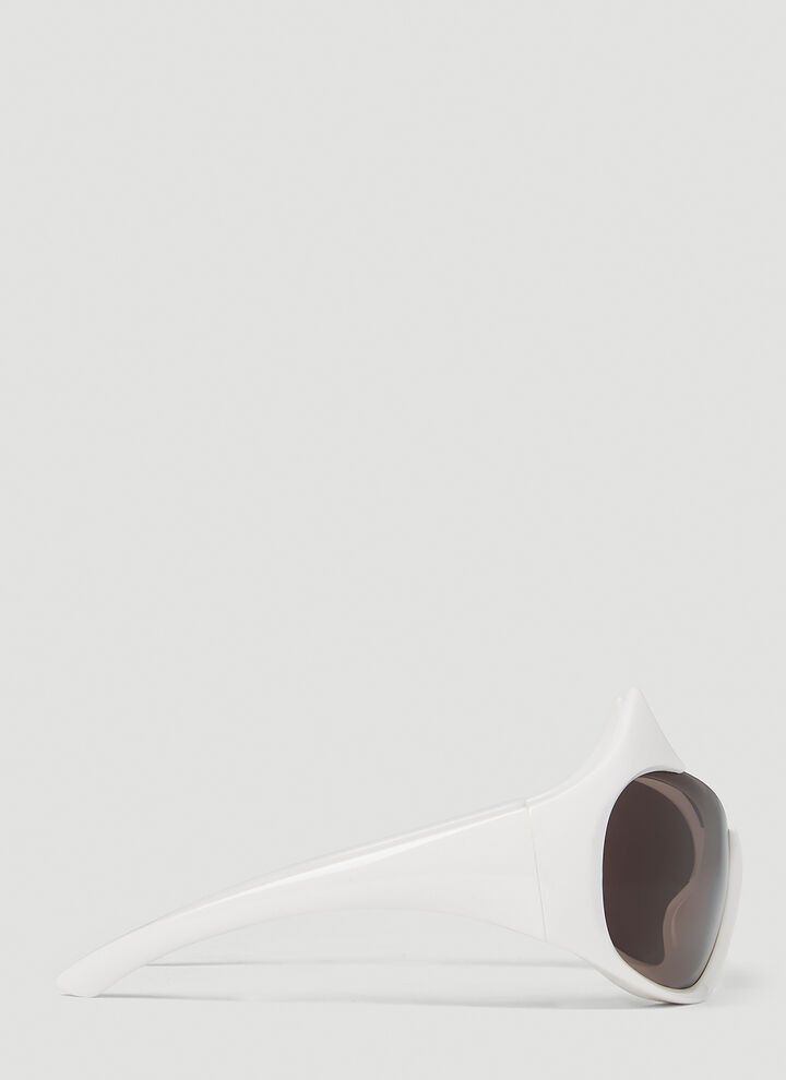 Balenciaga o1bcso1str1024 Size: OS / Gotham Cat Sunglasses in White Size ONE SIZE - 3 Thumbnail