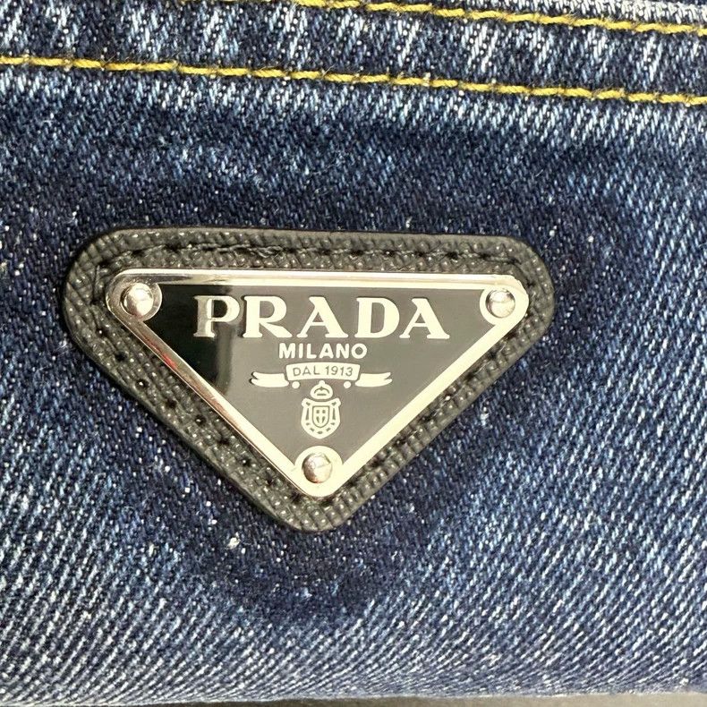 Prada Prada Washed blue metal triangle jeans 2502-Nextarrow Size US 27 - 8 Thumbnail
