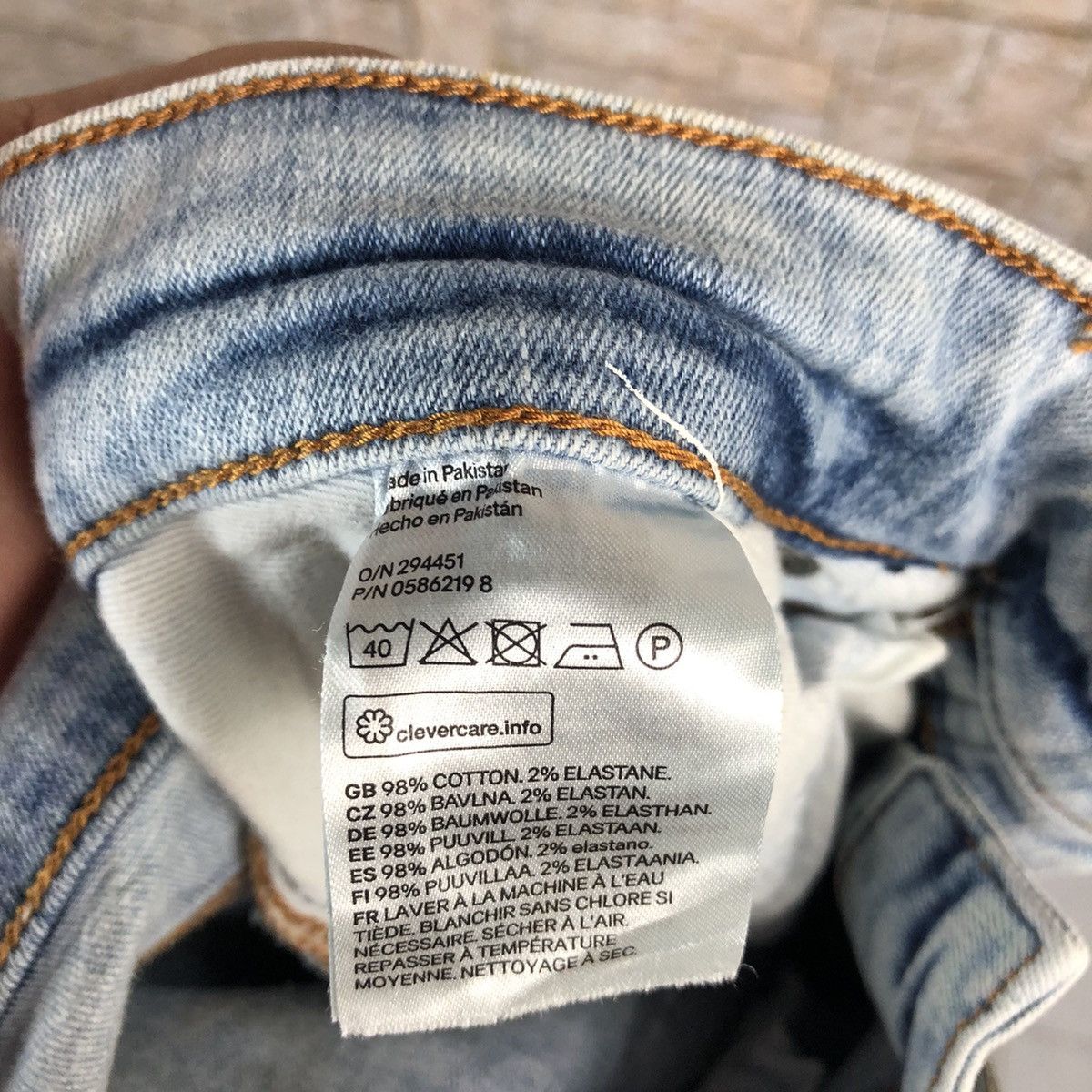 Vintage H&M Blue Distressed ripped Denim Pants #A453 Size US 32 / EU 48 - 24 Thumbnail