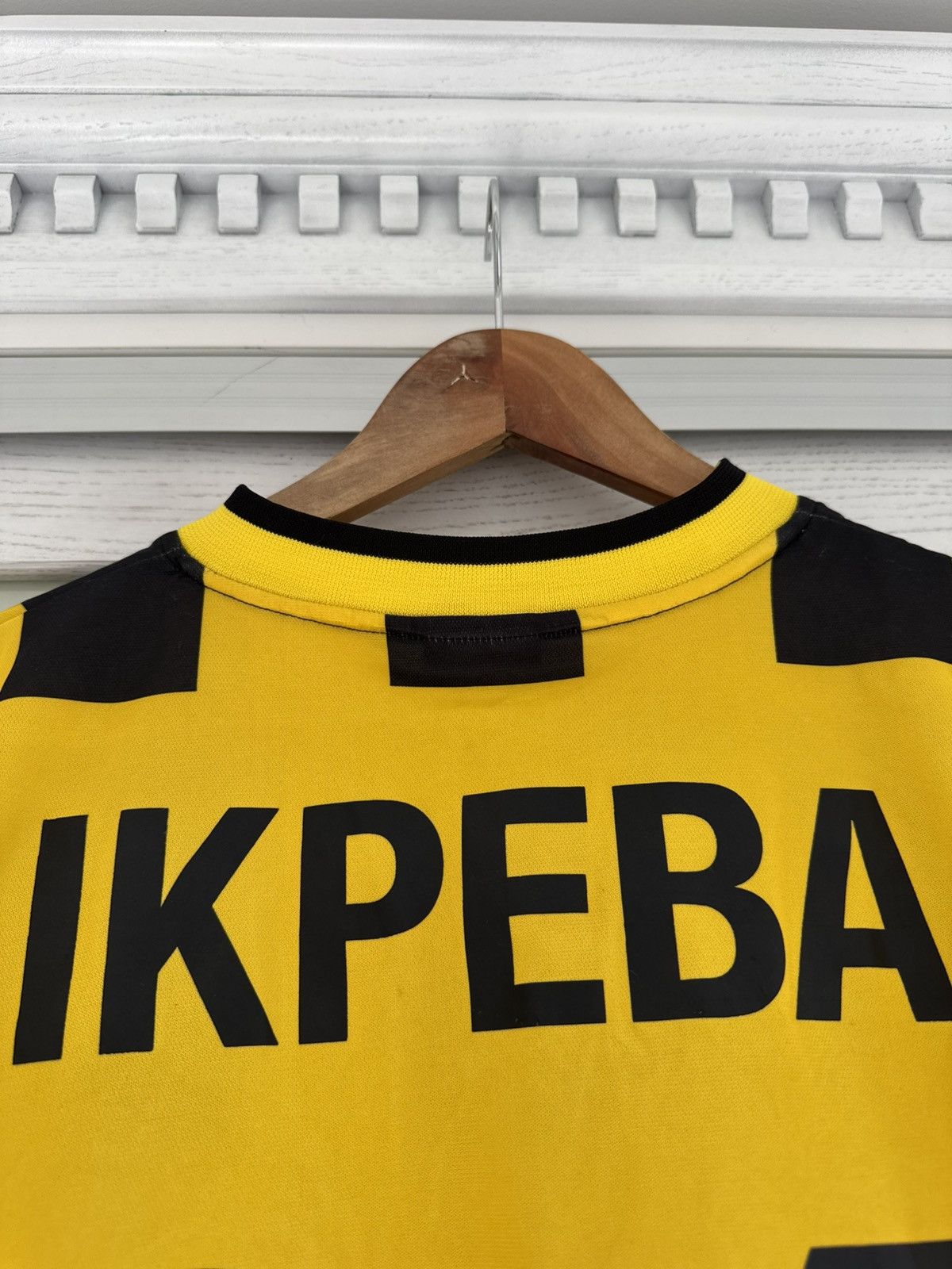 Vintage Ikpeba #24 Borussia Dortmund 2000-2001 Vintage Soccer Jersey Size US L / EU 52-54 / 3 - 11 Thumbnail