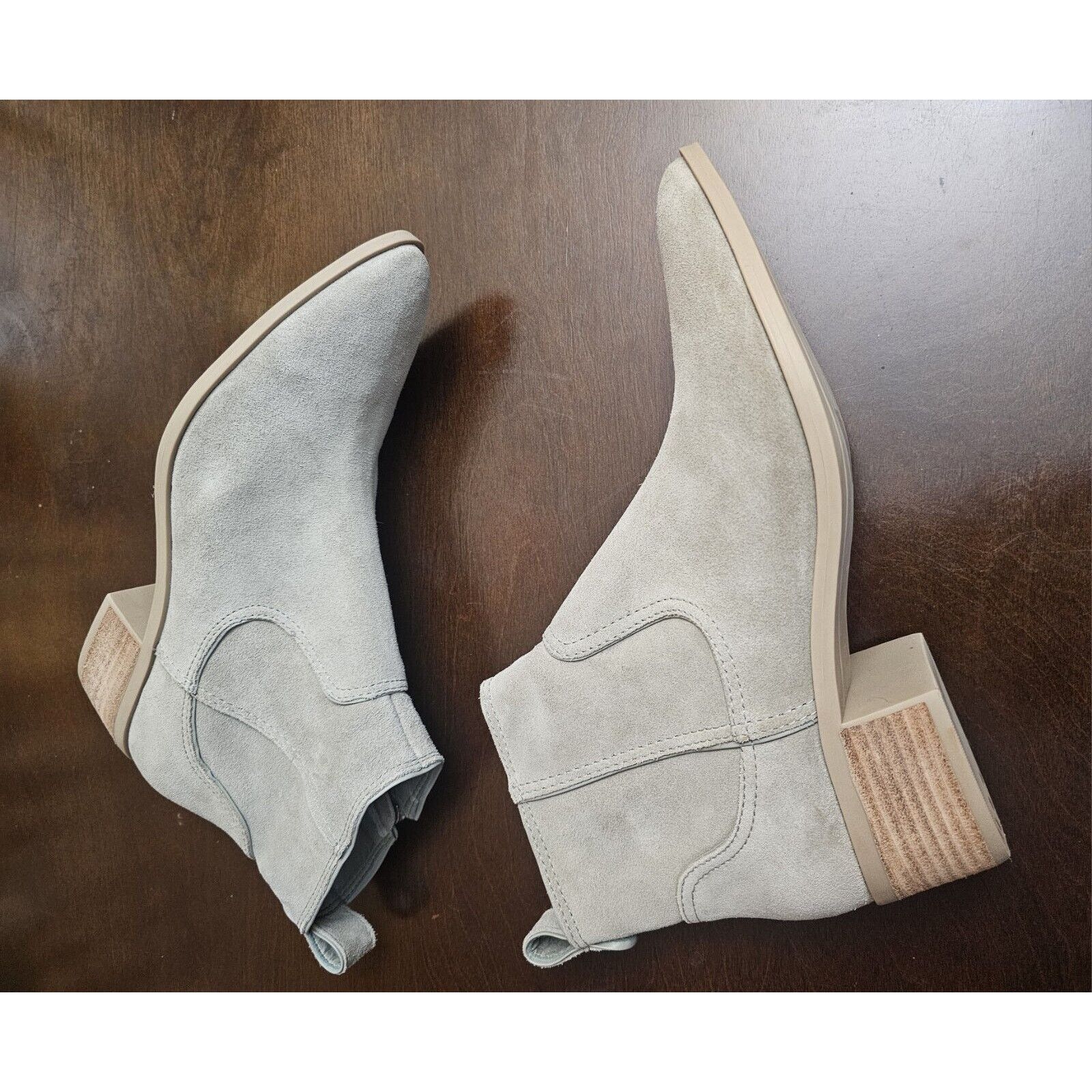 Dolce Vita Dolce Vita Bootie Shoes Gray Suede Ankle Bootie Pointed Toe Size US 9 / IT 39 - 12 Thumbnail