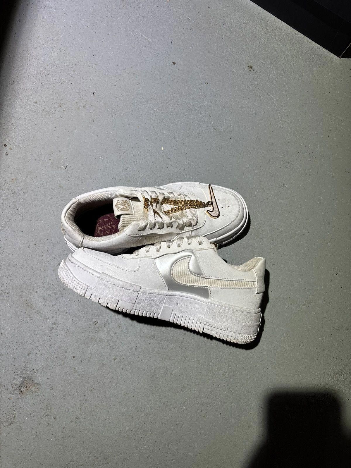 Nike Nike Air Force 1 Low Pixel “Summit White” (Women’s) Size US 6 / IT 36 - 4 Thumbnail