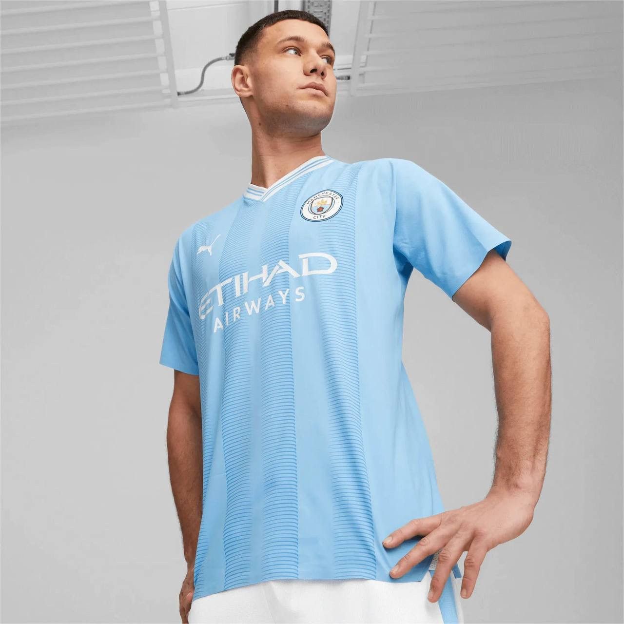 Puma 2023/24 MANCHESTER CITY HOME SOCCER JERSEY FOOTBALL SHIRT S Size US S / EU 44-46 / 1 - 2 Thumbnail