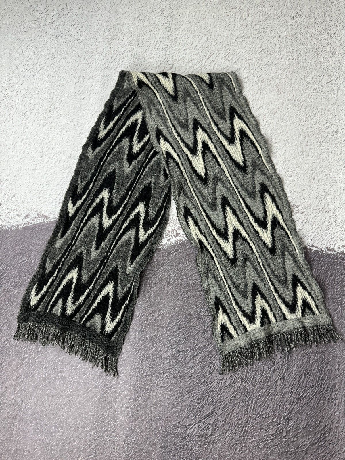 Vintage Vintage Pure Wool avant garde grey pattern scarf Size ONE SIZE - 1 Thumbnail