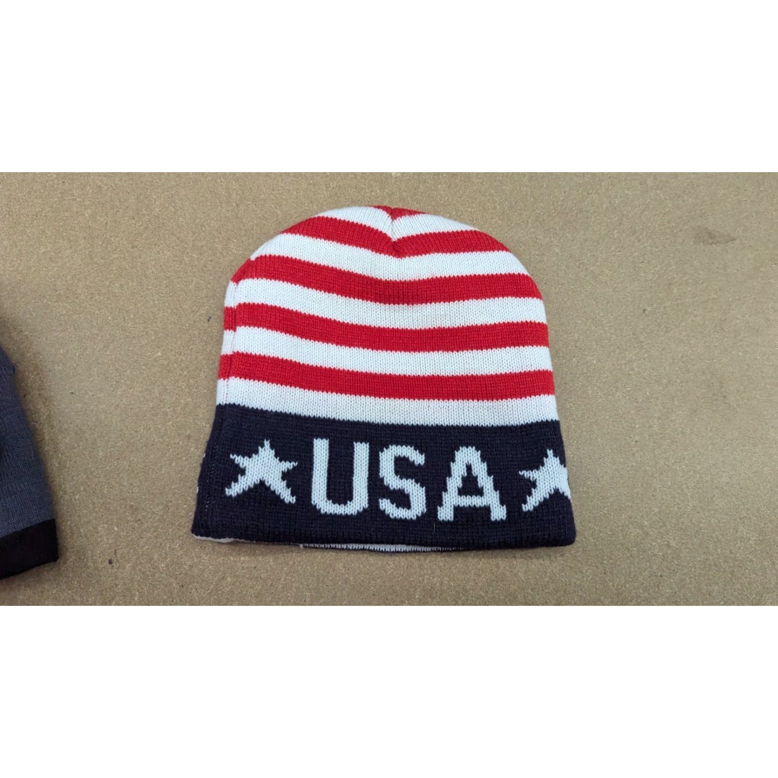 Vintage Robin Ruth Beanie Hat One Size USA FLAG Knit Red Blue White Beanie Unisex Adults Knit Accessories Vintage No Size ONE SIZE - 2 Thumbnail