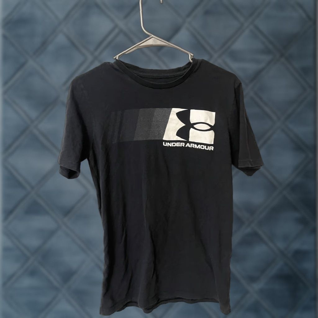 Under Armour Under Armour T-Shirt Men's Small Short Sleeve Crew Neck Black Heatgear Logo Graphic Modern Sports Mens Size US S / EU 44-46 / 1 - 1 Thumbnail