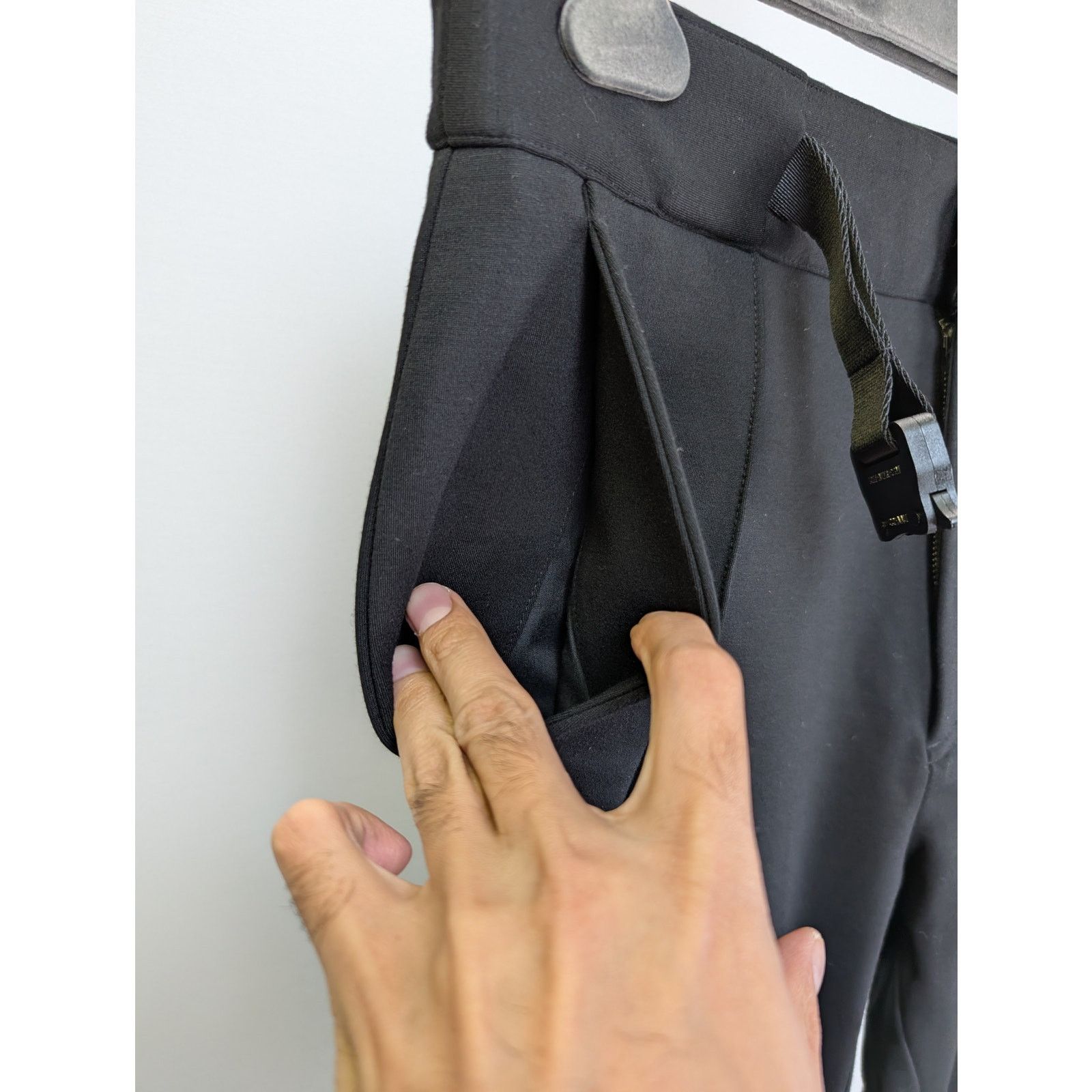 1017 ALYX 9SM o1rshd1 Classic Trousers Pants W/Buckle in Black Size US 30 / EU 46 - 6 Thumbnail