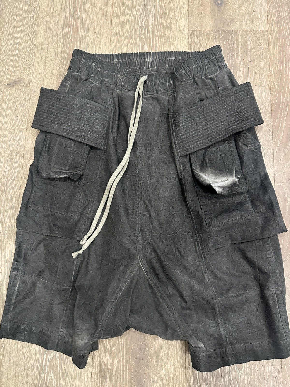 Rick Owens Drkshdw Rick Owens Dark Dust Creatch Shorts Size US 30 / EU 46 - 1 Thumbnail