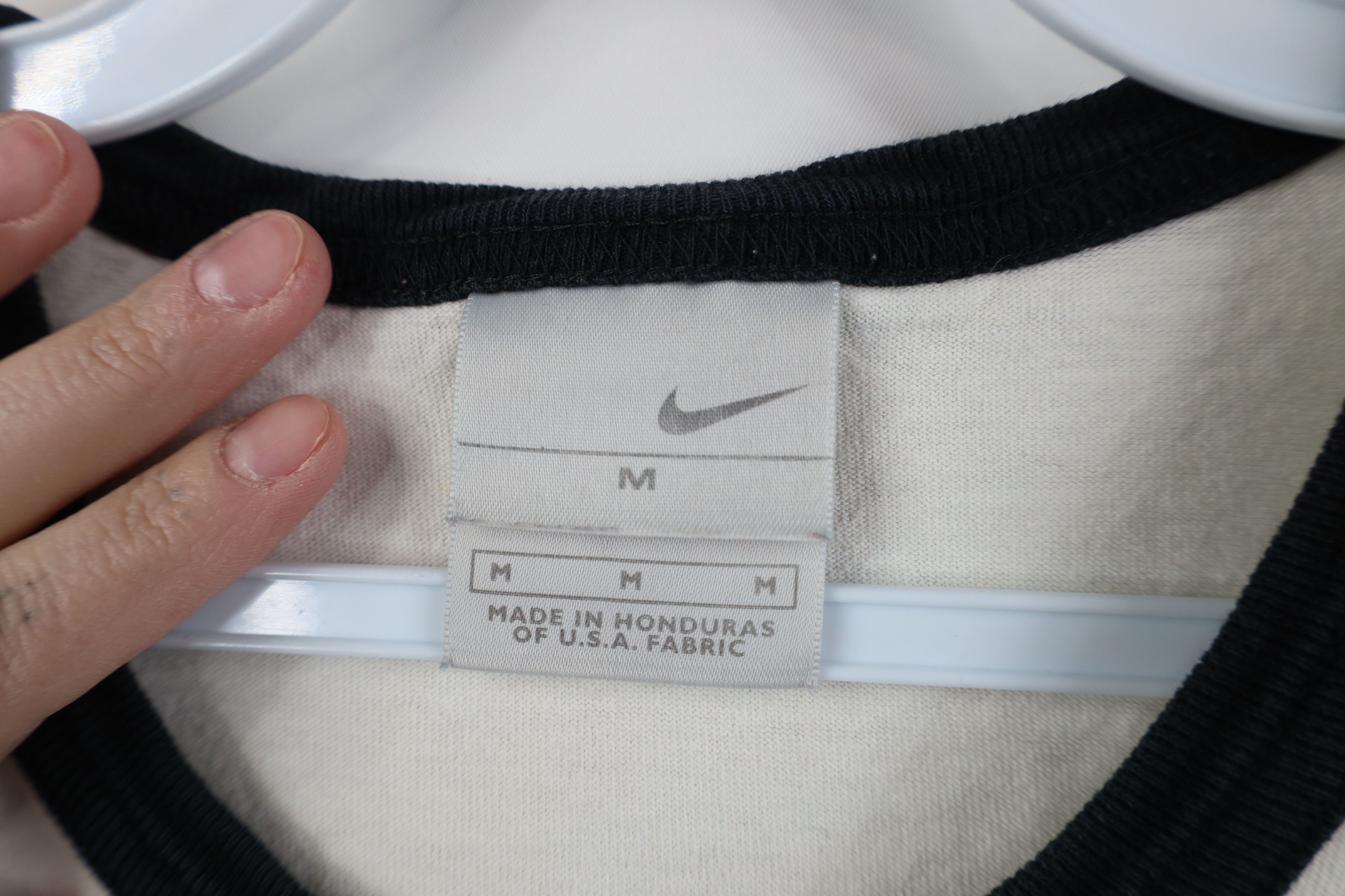 Nike Vintage Nike Air Travis Scott Center Swoosh Ringer T-Shirt Size US M / EU 48-50 / 2 - 9 Thumbnail