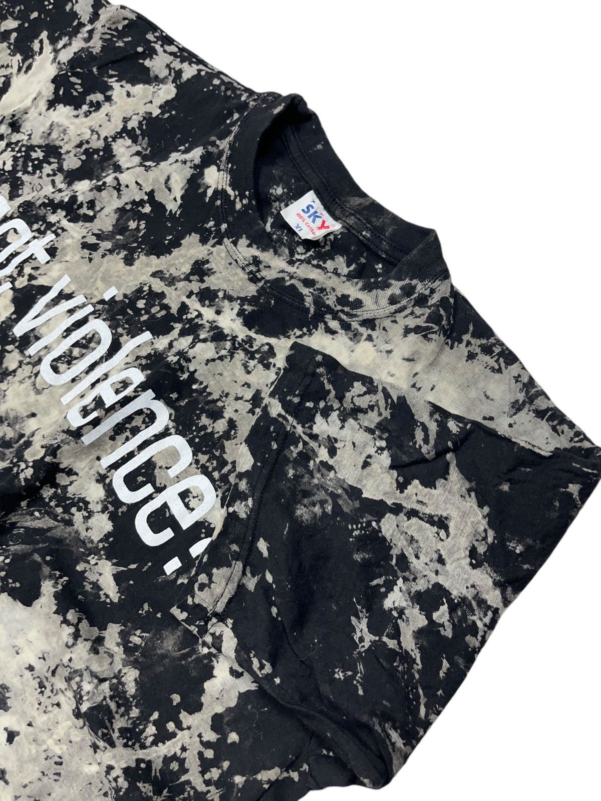 Band Tees × Marilyn Manson × Vintage Vintage 2001 Marilyn Manson Guns God and Government Tour Tee Size US XL / EU 56 / 4 - 5 Thumbnail