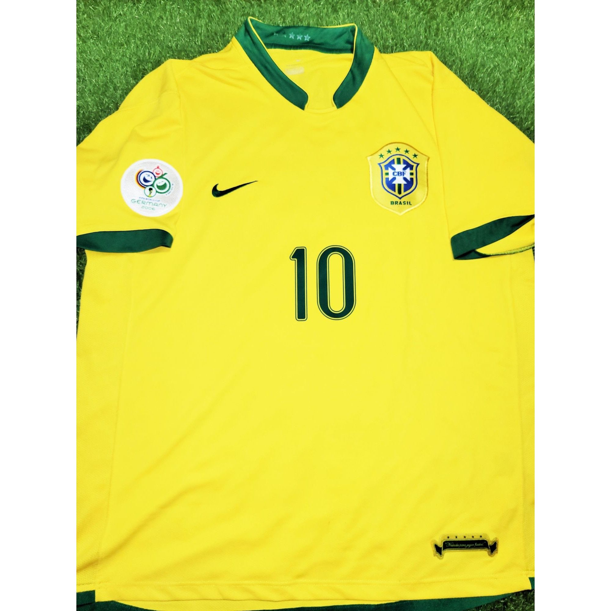 image of Nike Ronaldinho Brazil 2006 World Cup Home Soccer Jersey Shirt XL in Yellow, Men's