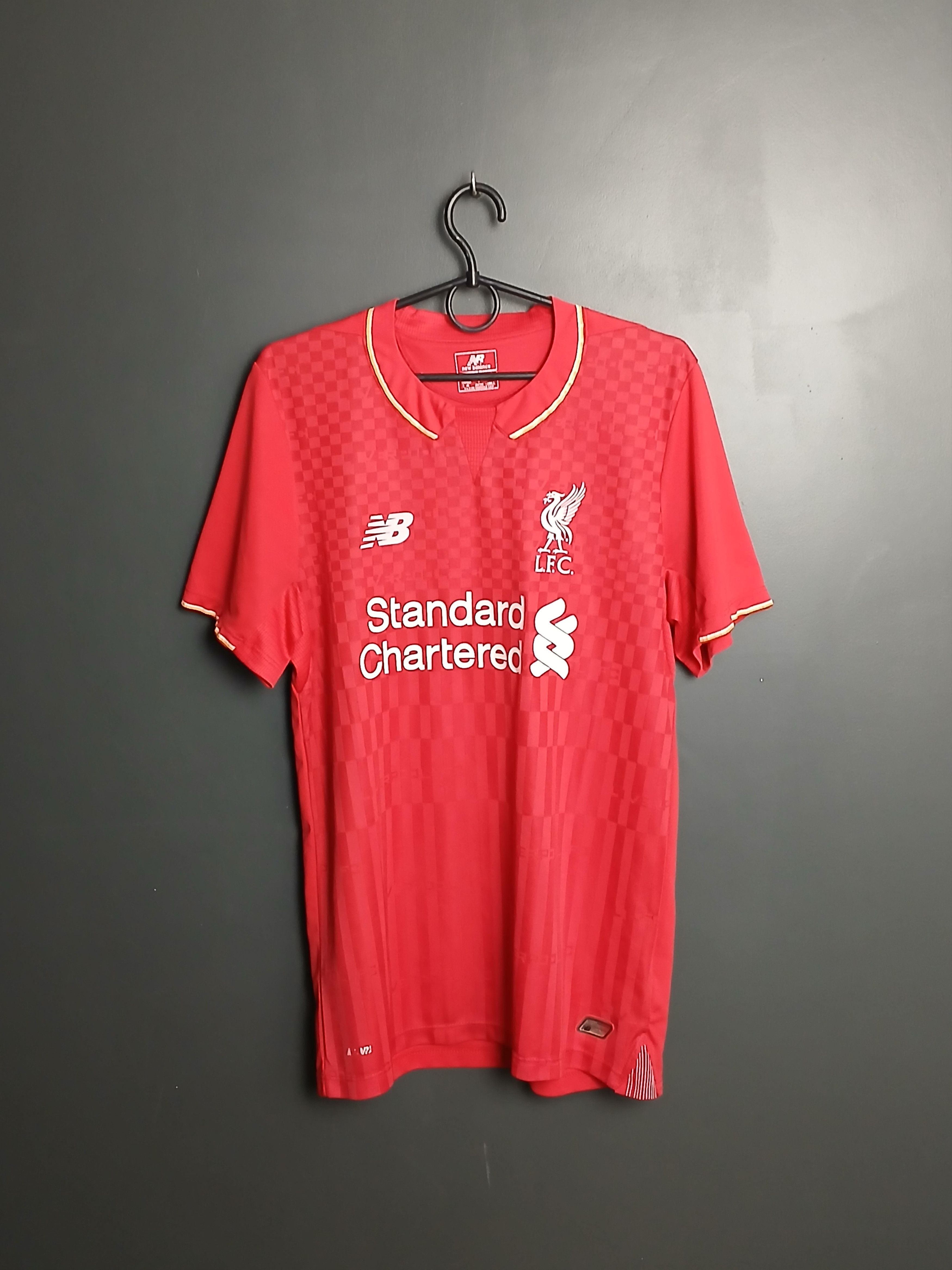 Other Liverpool 2015/2016 Home Football Jersey T-Shirt Size US S / EU 44-46 / 1 - 1 Thumbnail
