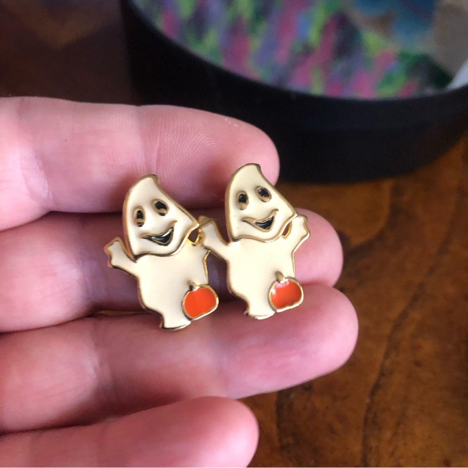 Jewelry Halloween ghost enamel pierced earrings Size ONE SIZE - 1 Thumbnail